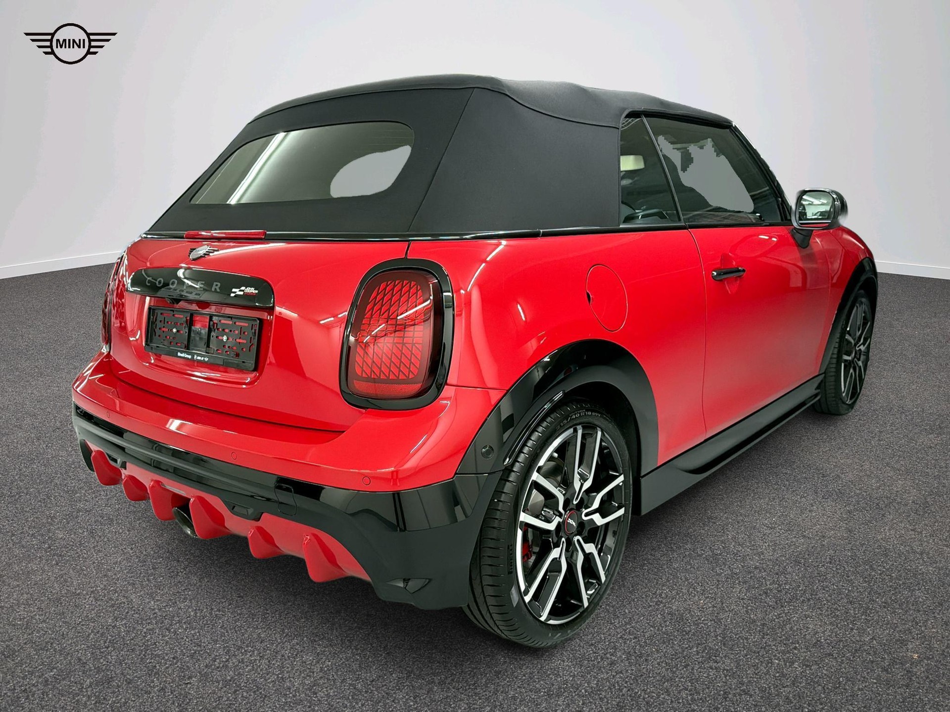 MINI John Cooper Works Cabrio-image-4