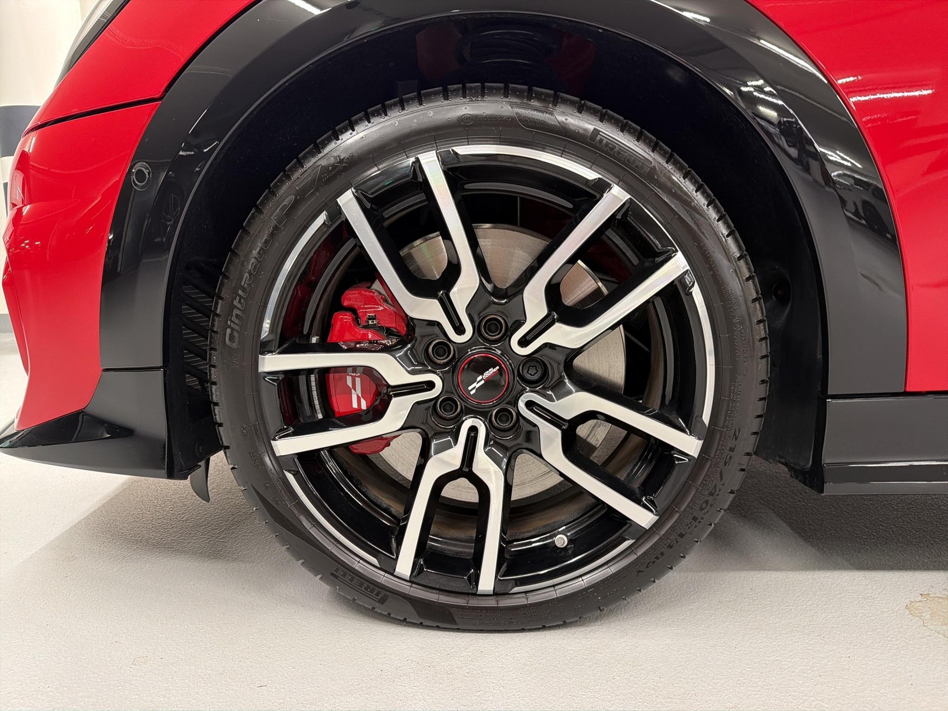 MINI John Cooper Works Cabrio-image-7