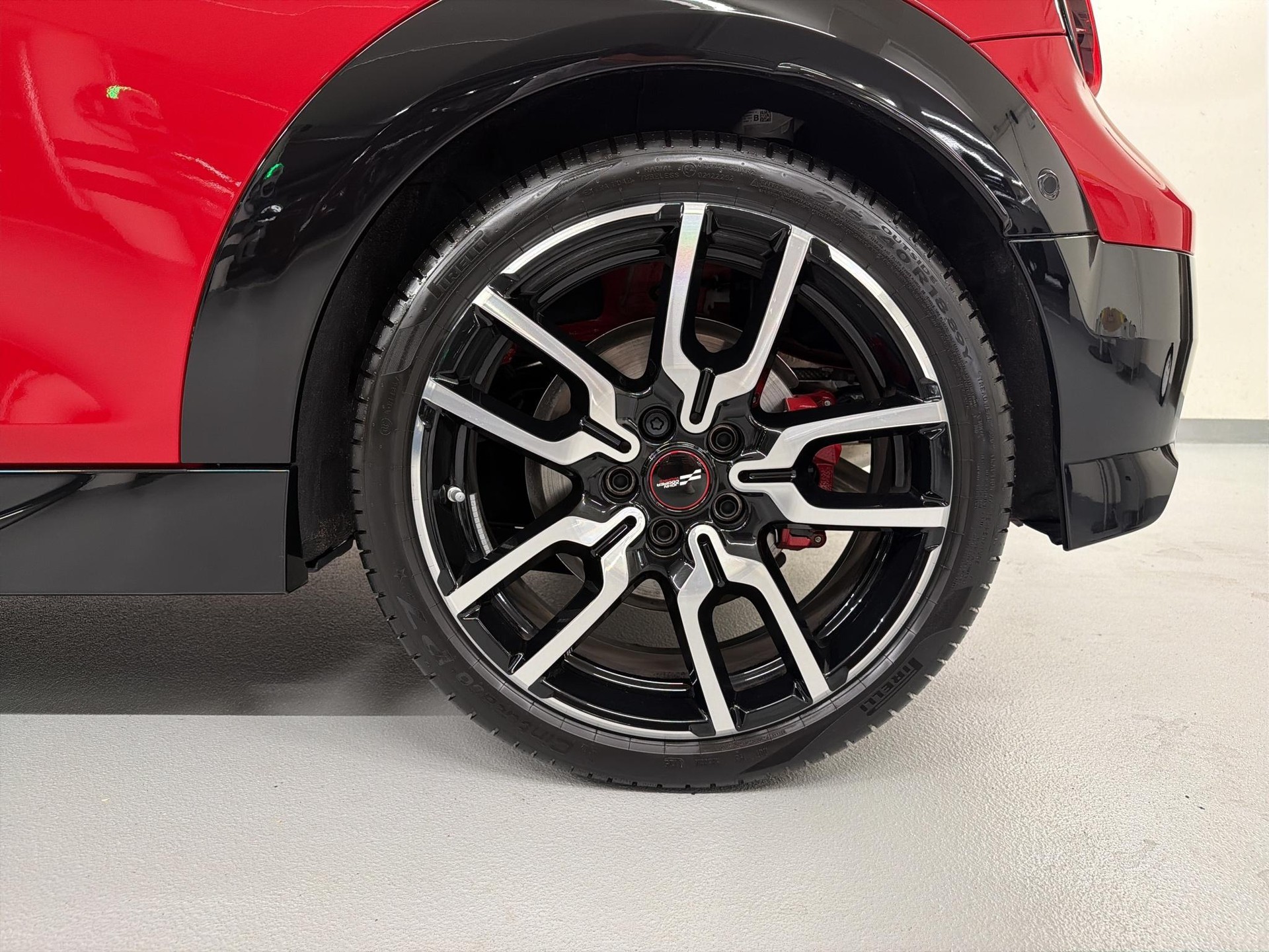 MINI John Cooper Works Cabrio-image-8