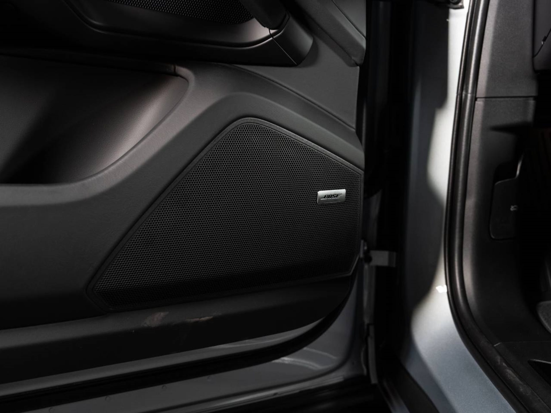 PORSCHE Cayenne E-Hybrid Coupé Black Edition-image-19