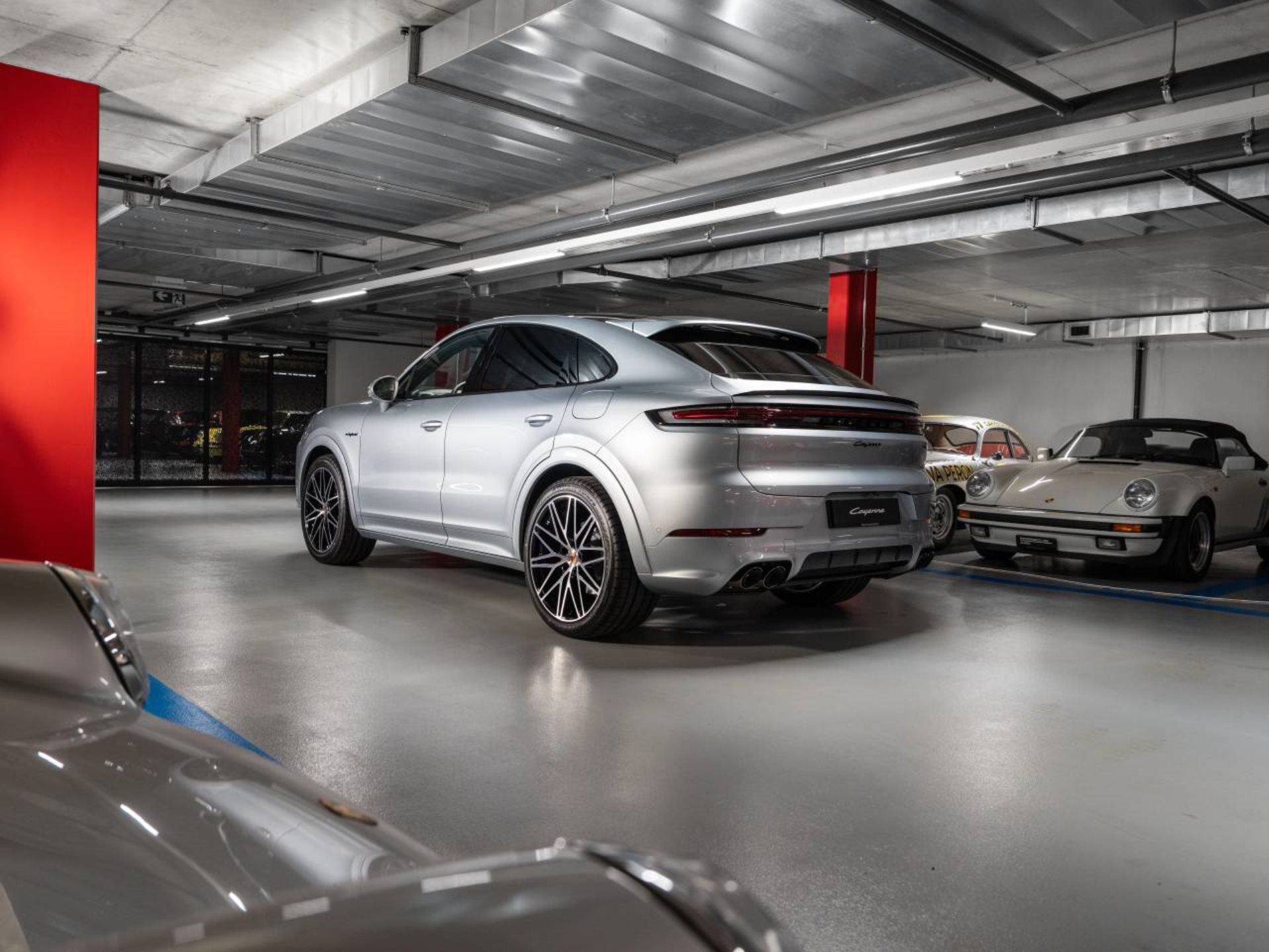 PORSCHE Cayenne E-Hybrid Coupé Black Edition-image-1