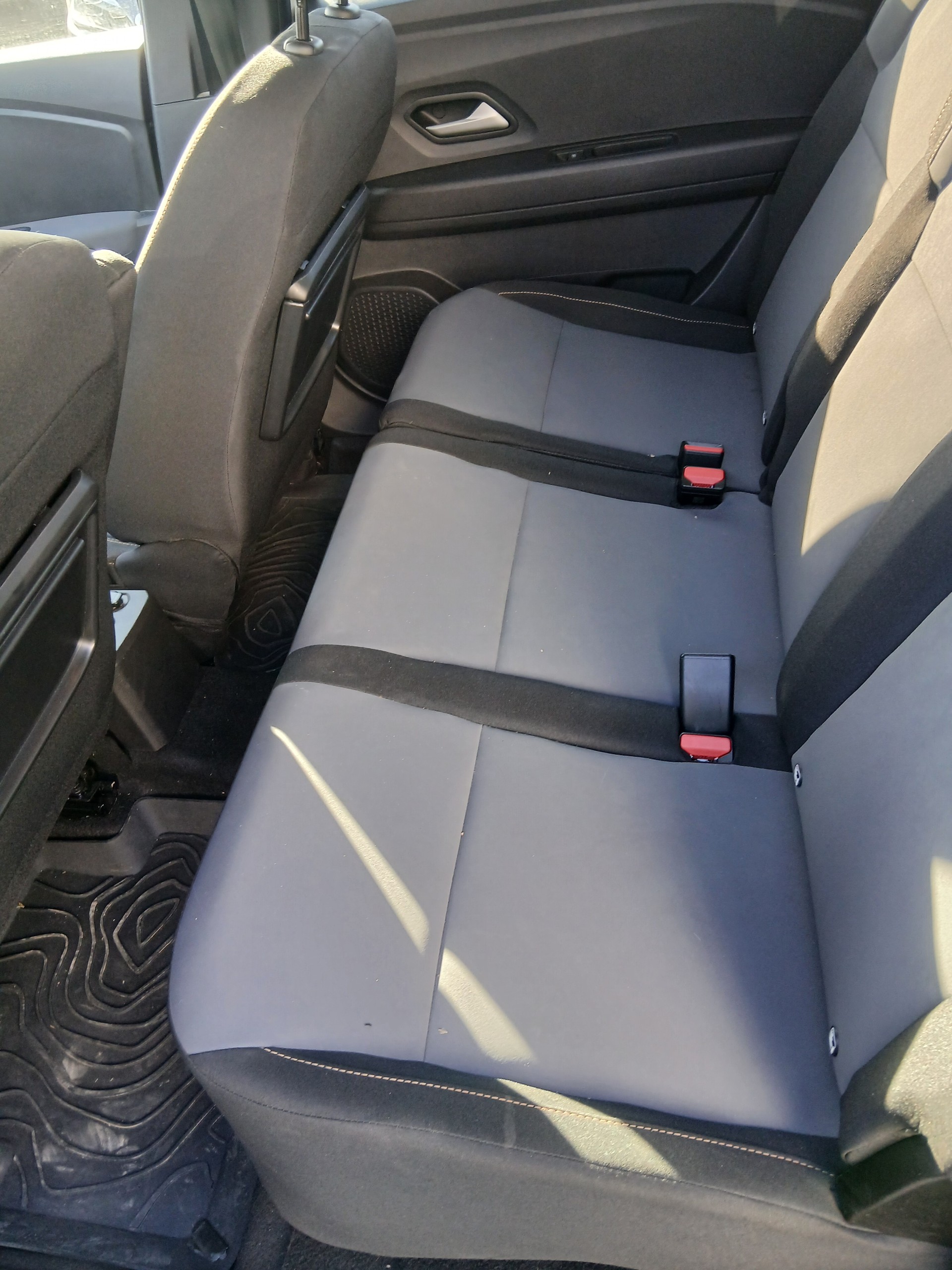 DACIA Jogger TCe 110 Expression-image-8