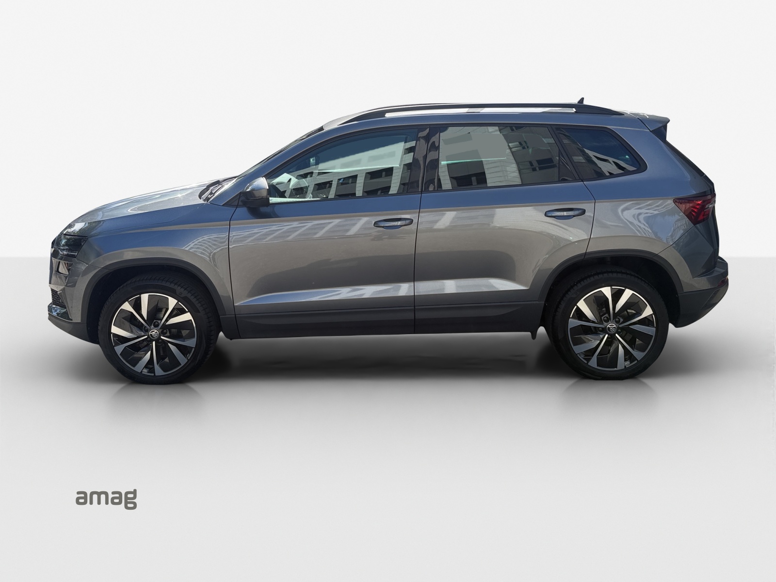 SKODA Karoq 1.5 TSI Style DSG-showroom-element-1