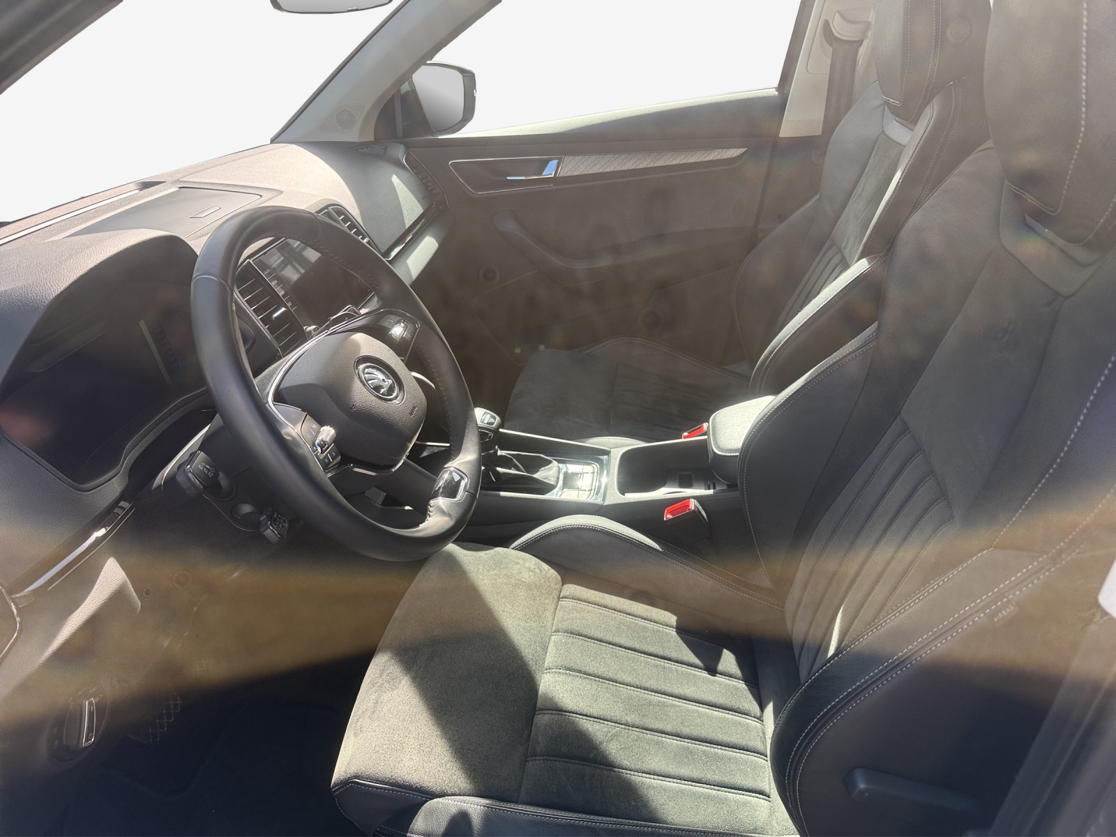 SKODA Karoq 1.5 TSI Style DSG-image-7
