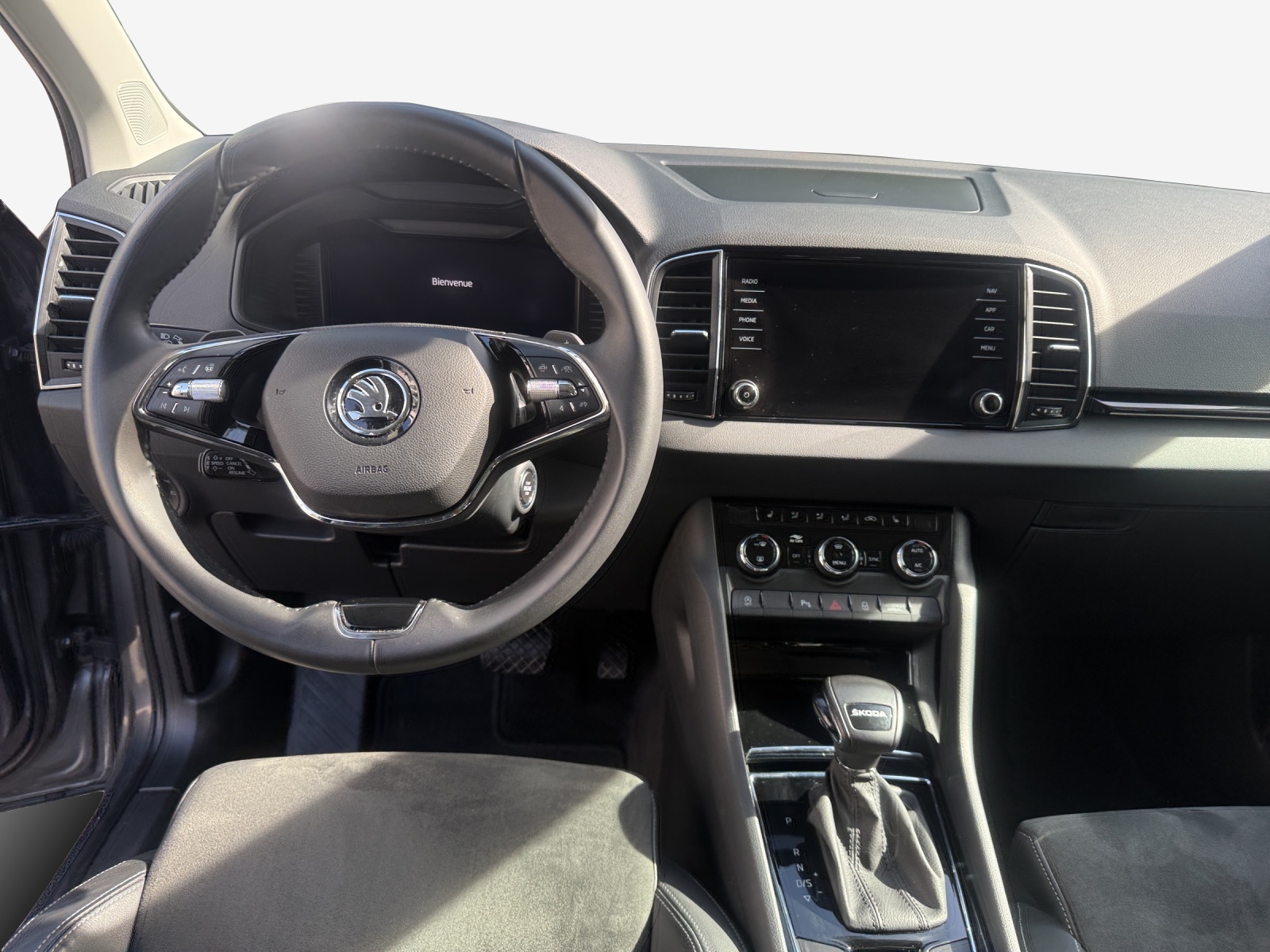 SKODA Karoq 1.5 TSI Style DSG-image-8