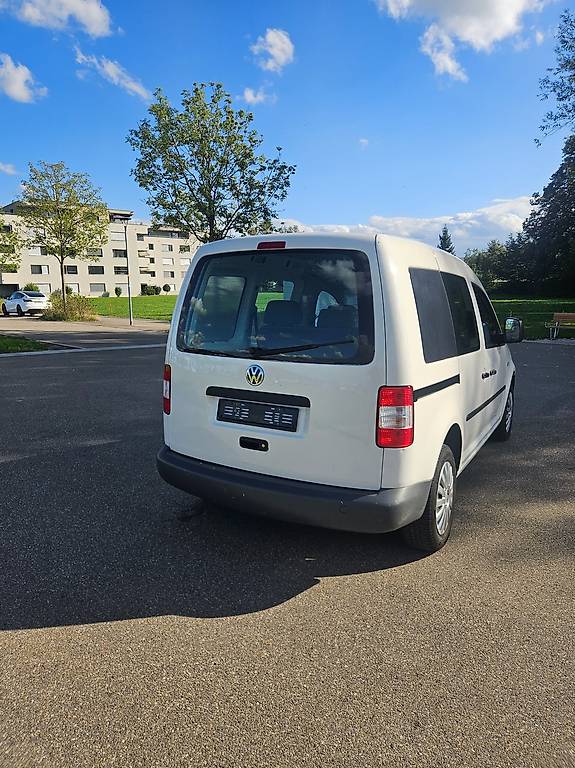 VW Caddy 1.4-image-2