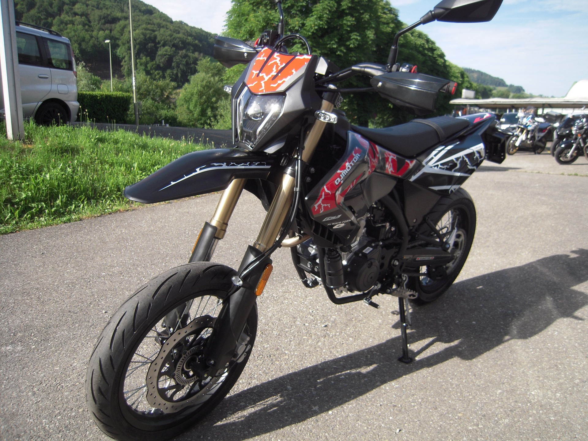 QJ Cov 125-image-2