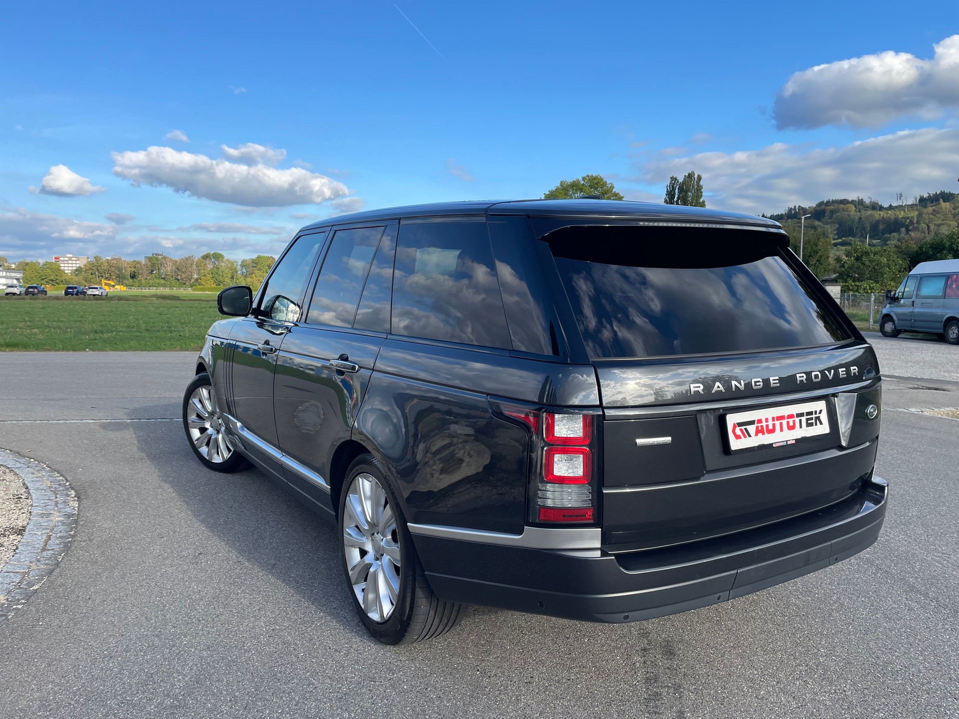 LAND ROVER Range Rover 4.4 SDV8 SV Autobiography Automatic-image-12