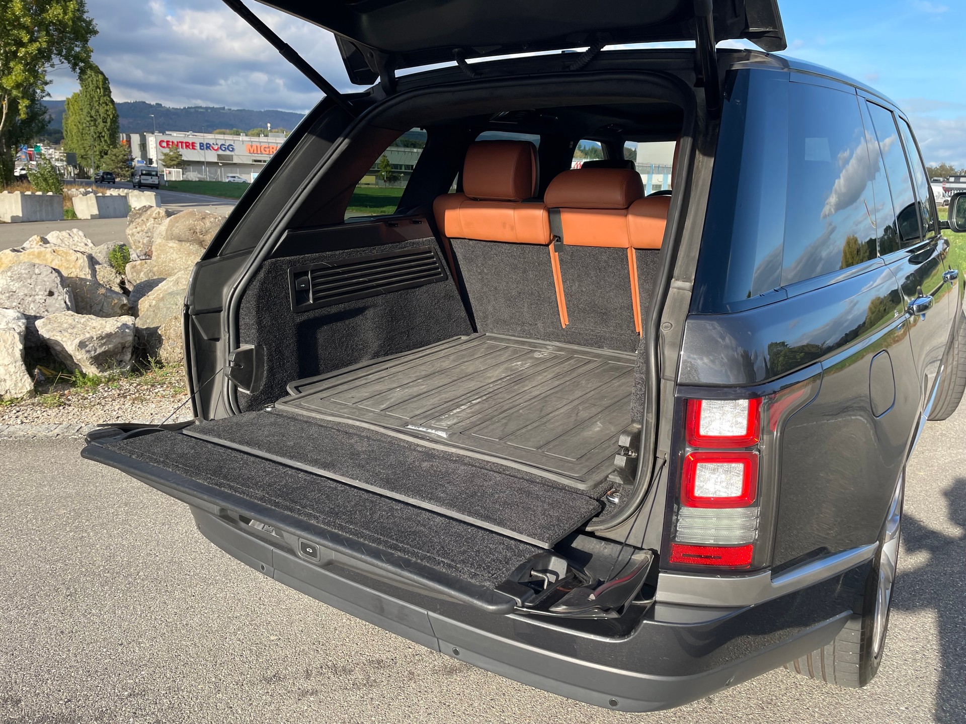 LAND ROVER Range Rover 4.4 SDV8 SV Autobiography Automatic-image-10