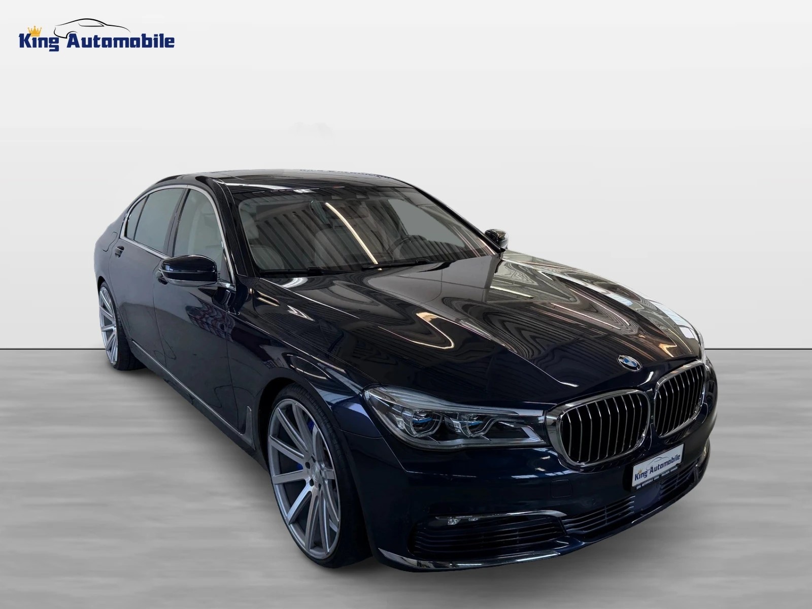 BMW 750Li xDrive Steptronic | CH-Auto | Ab MFK | BMW Service | Laserlight | Executive Lounge-image-3