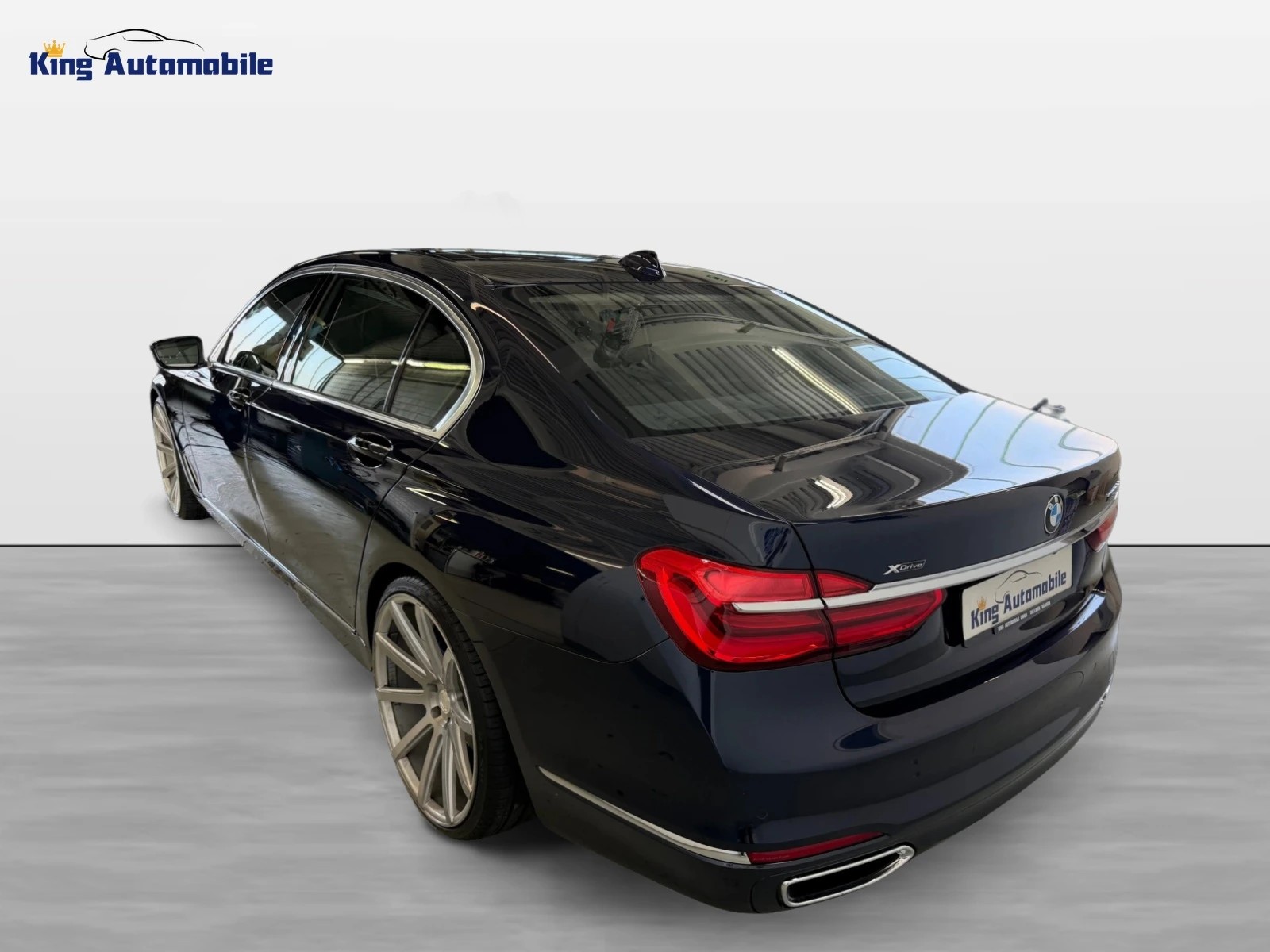 BMW 750Li xDrive Steptronic | CH-Auto | Ab MFK | BMW Service | Laserlight | Executive Lounge-image-4