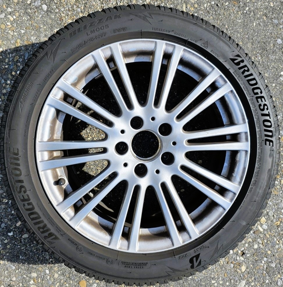 MERCEDES-BENZ E 500 V8 4matic-image-8