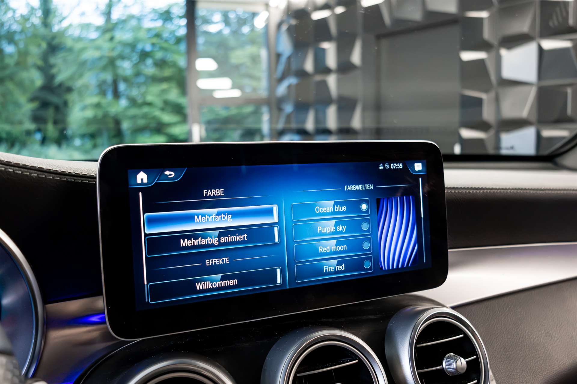MERCEDES-BENZ GLC 220 d AMG Line 4Matic 9G-Tronic-image-18