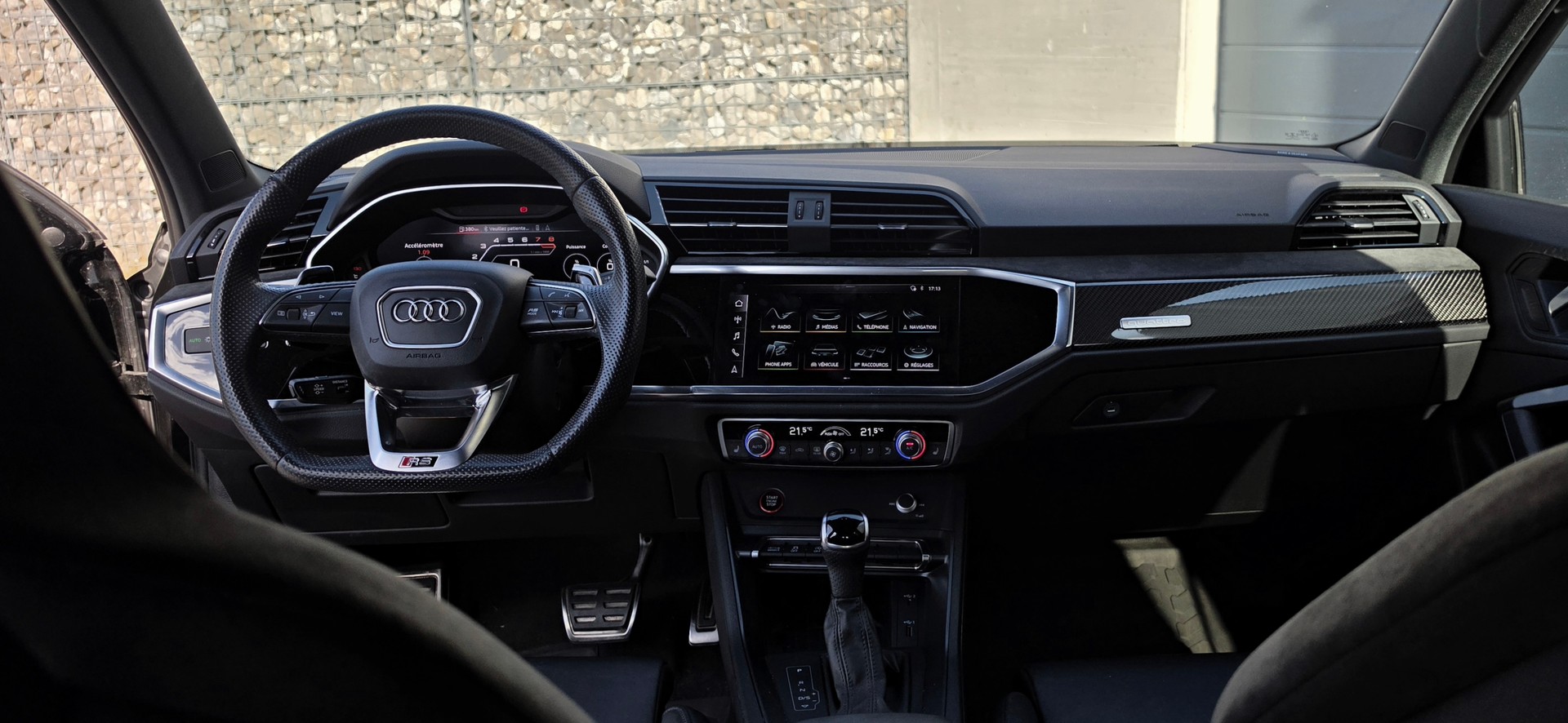 AUDI RSQ3 2.5 TFSI quattro S tronic 400 ch | Pano | Carbone | Full Black-image-14