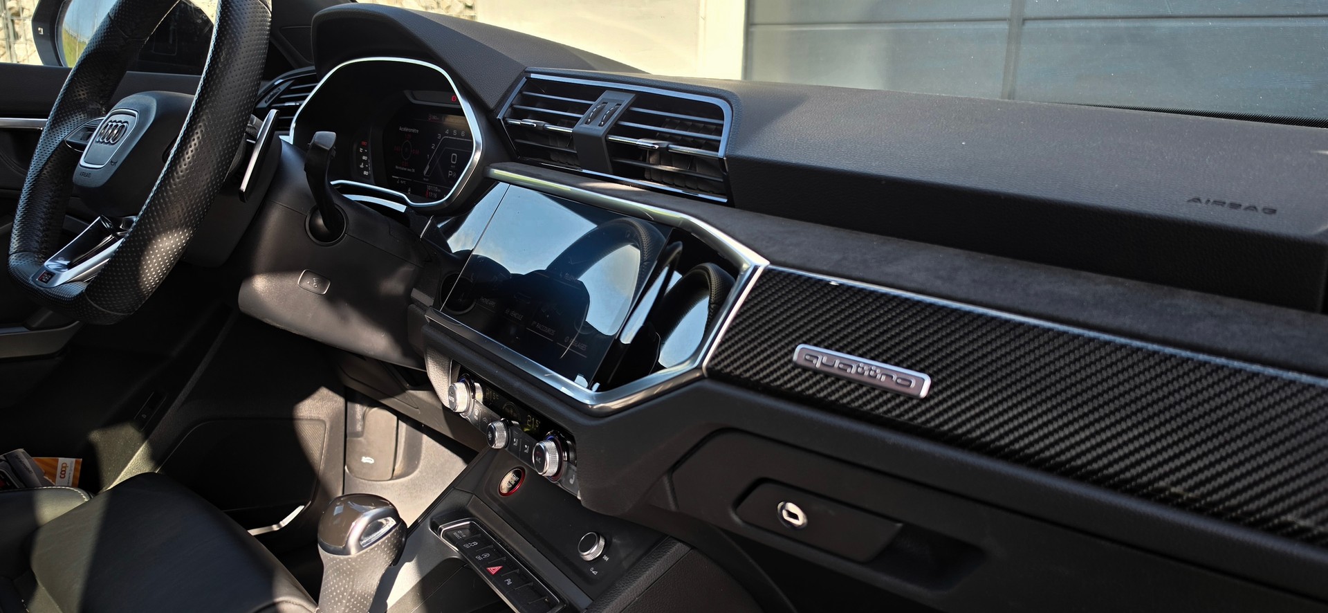 AUDI RSQ3 2.5 TFSI quattro S tronic 400 ch | Pano | Carbone | Full Black-image-13