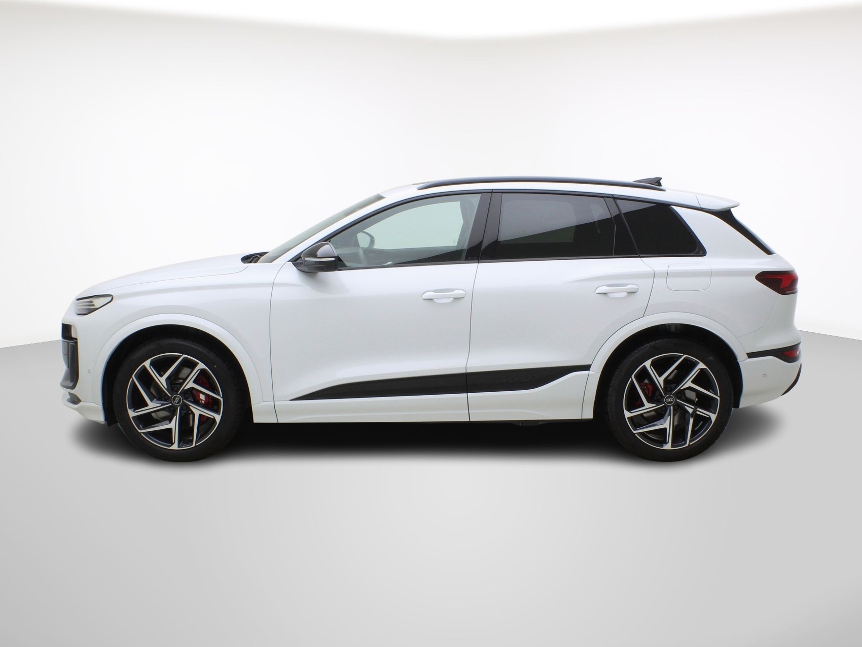 AUDI SQ6 e-tron quattro **Audi Werksgarantie bis 05/2031**-showroom-element-2