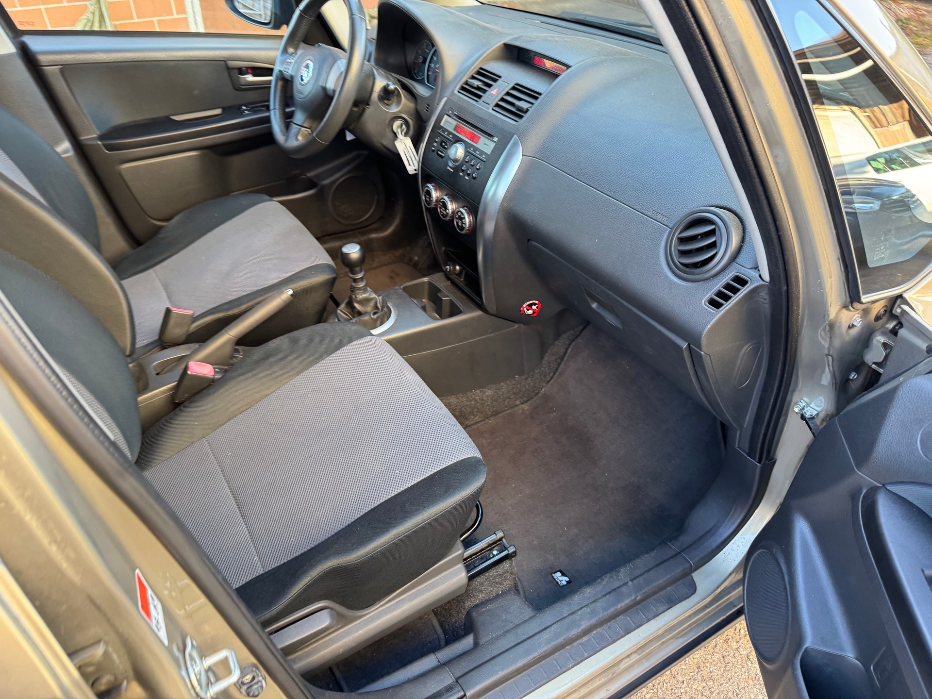 FIAT Sedici 1.9 JTD 4WD Dynamic-image-10