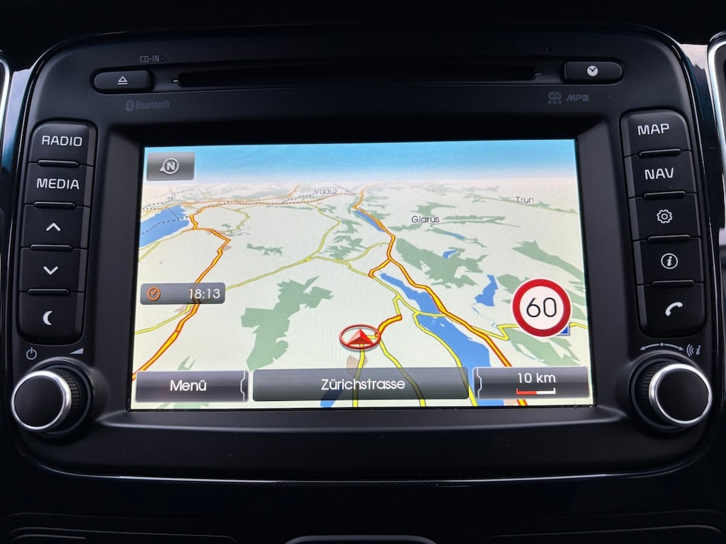 KIA Carens 1.7 CRDi Style DCT-image-11