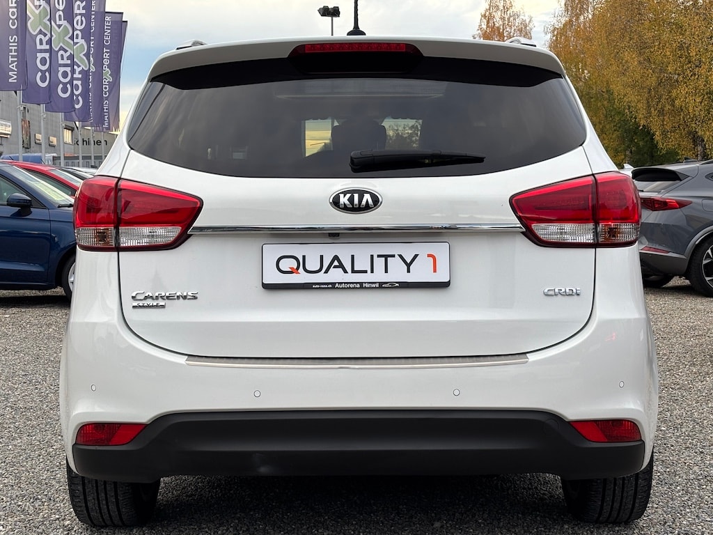 KIA Carens 1.7 CRDi Style DCT-image-5