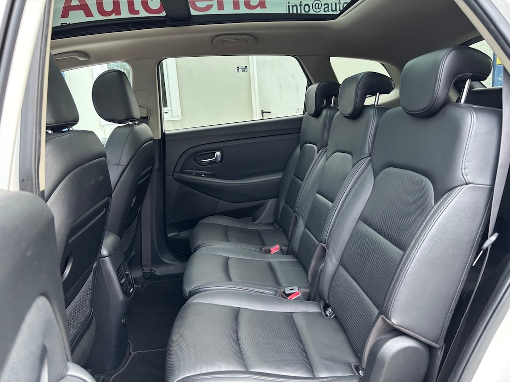 KIA Carens 1.7 CRDi Style DCT-image-15
