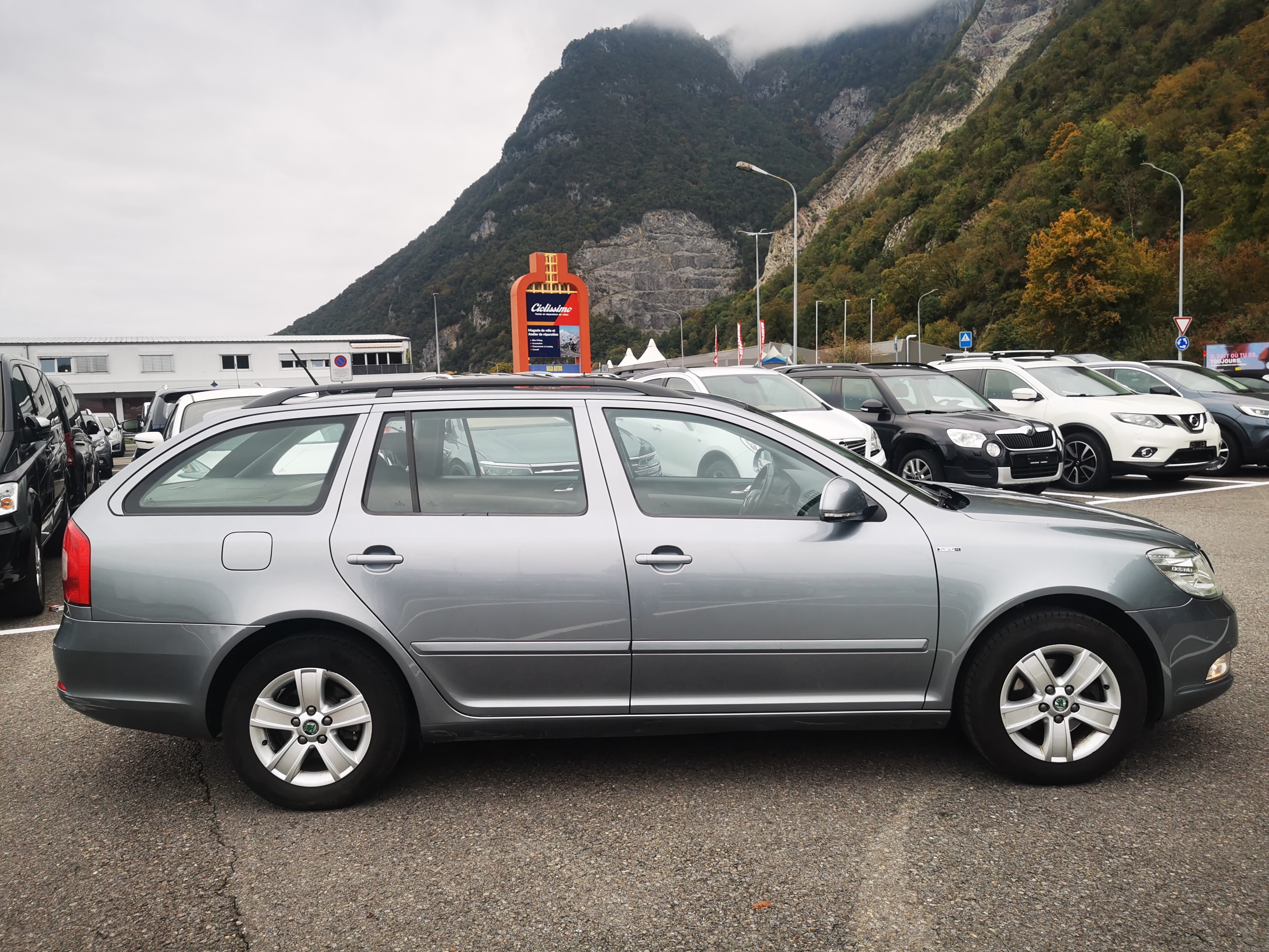 Car photo