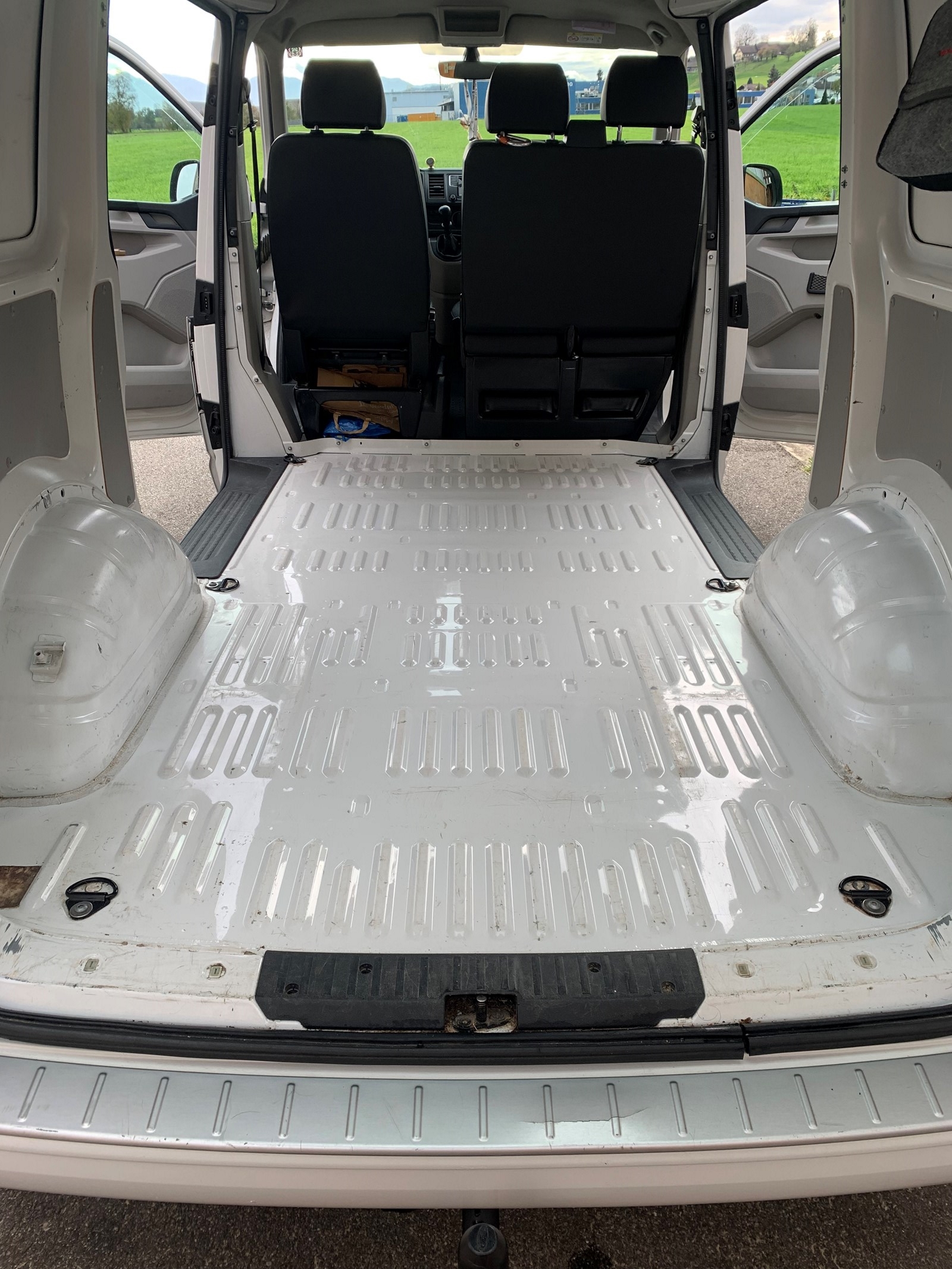 VW T6 2.0 TDI 4Motion-image-13