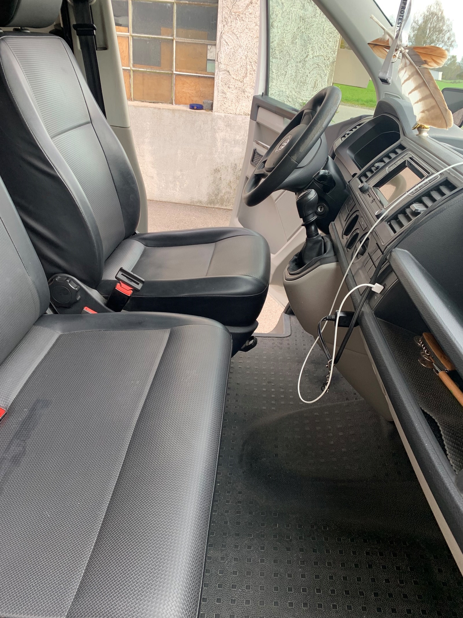 VW T6 2.0 TDI 4Motion-image-17