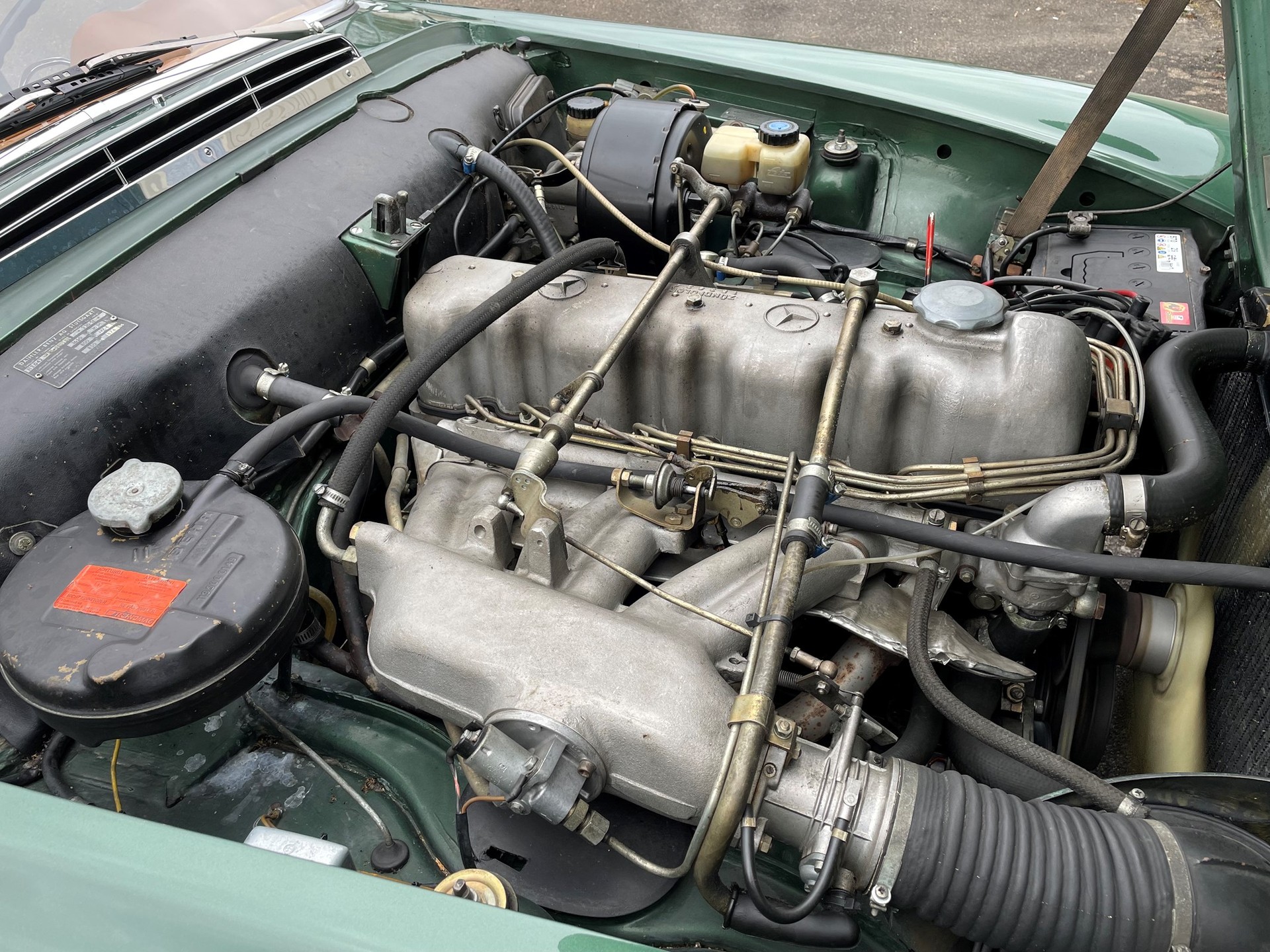 MERCEDES-BENZ SL 230 Pagode-image-10