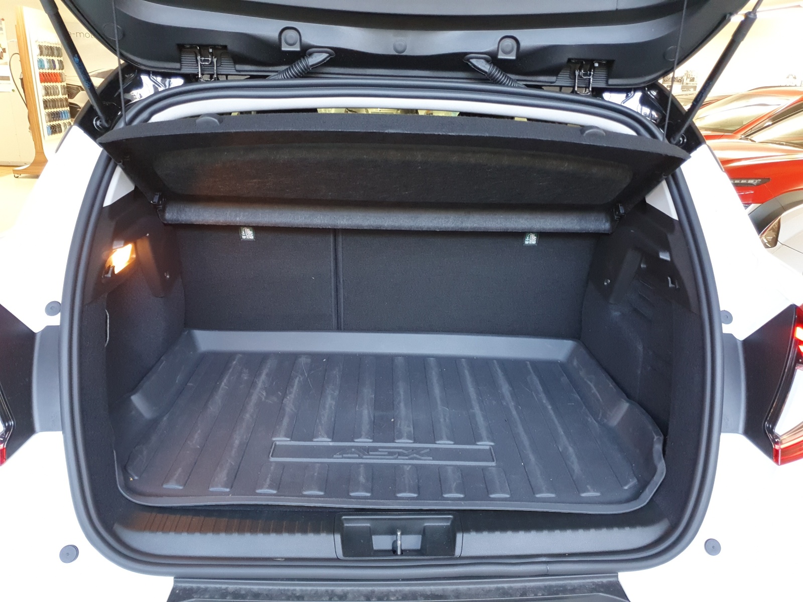 MITSUBISHI ASX 1.6 PHEV Saisho-image-9