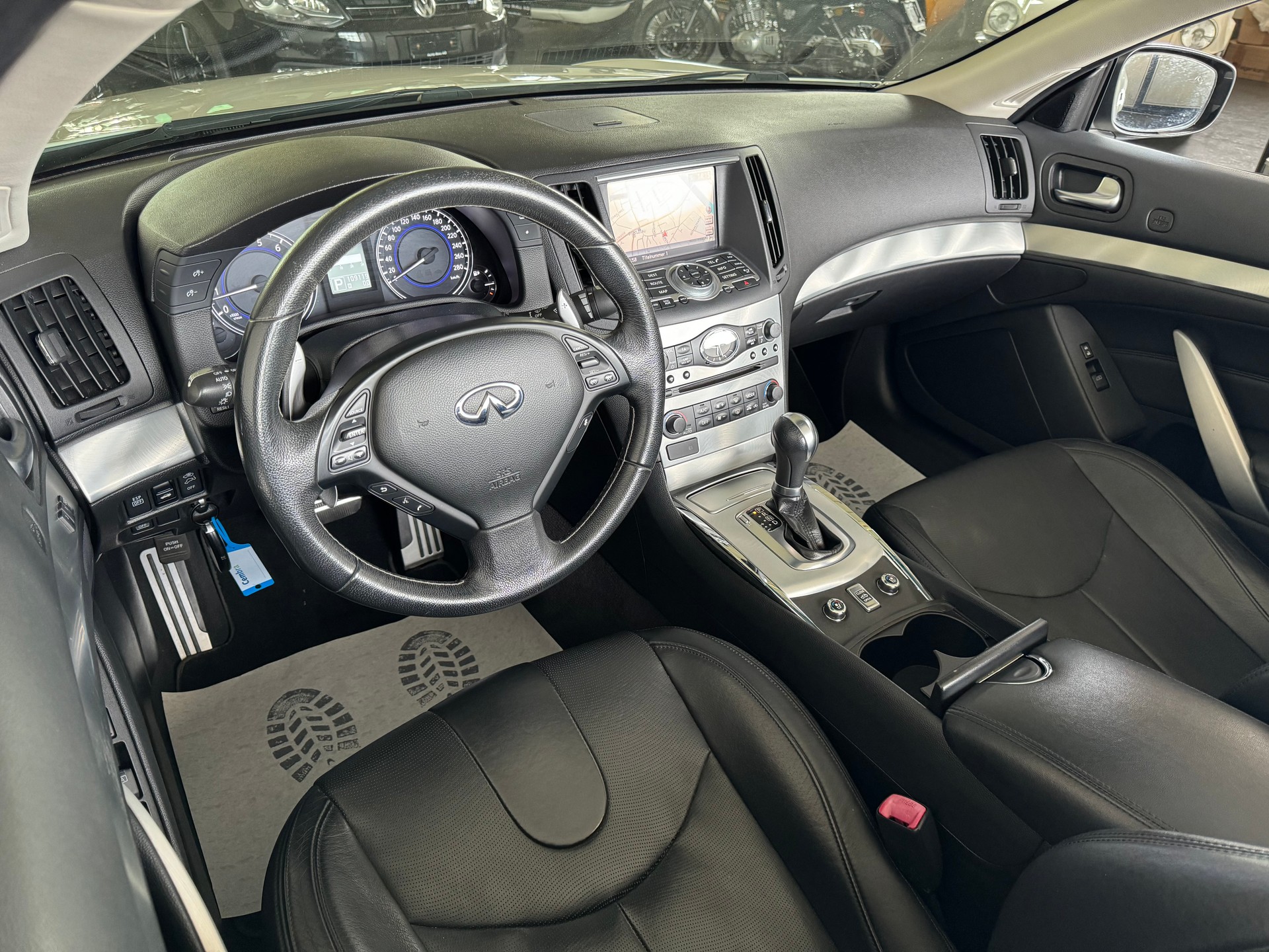 INFINITI G37 Cabrio GT Premium Automatic-image-21