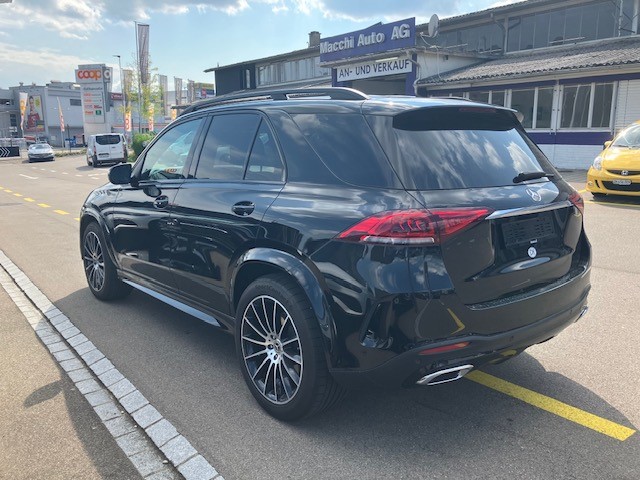 MERCEDES-BENZ GLE 300 d 4Matic AMG Line 9G-Tronic-image-3