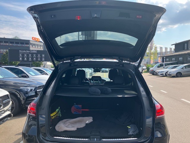 MERCEDES-BENZ GLE 300 d 4Matic AMG Line 9G-Tronic-image-8