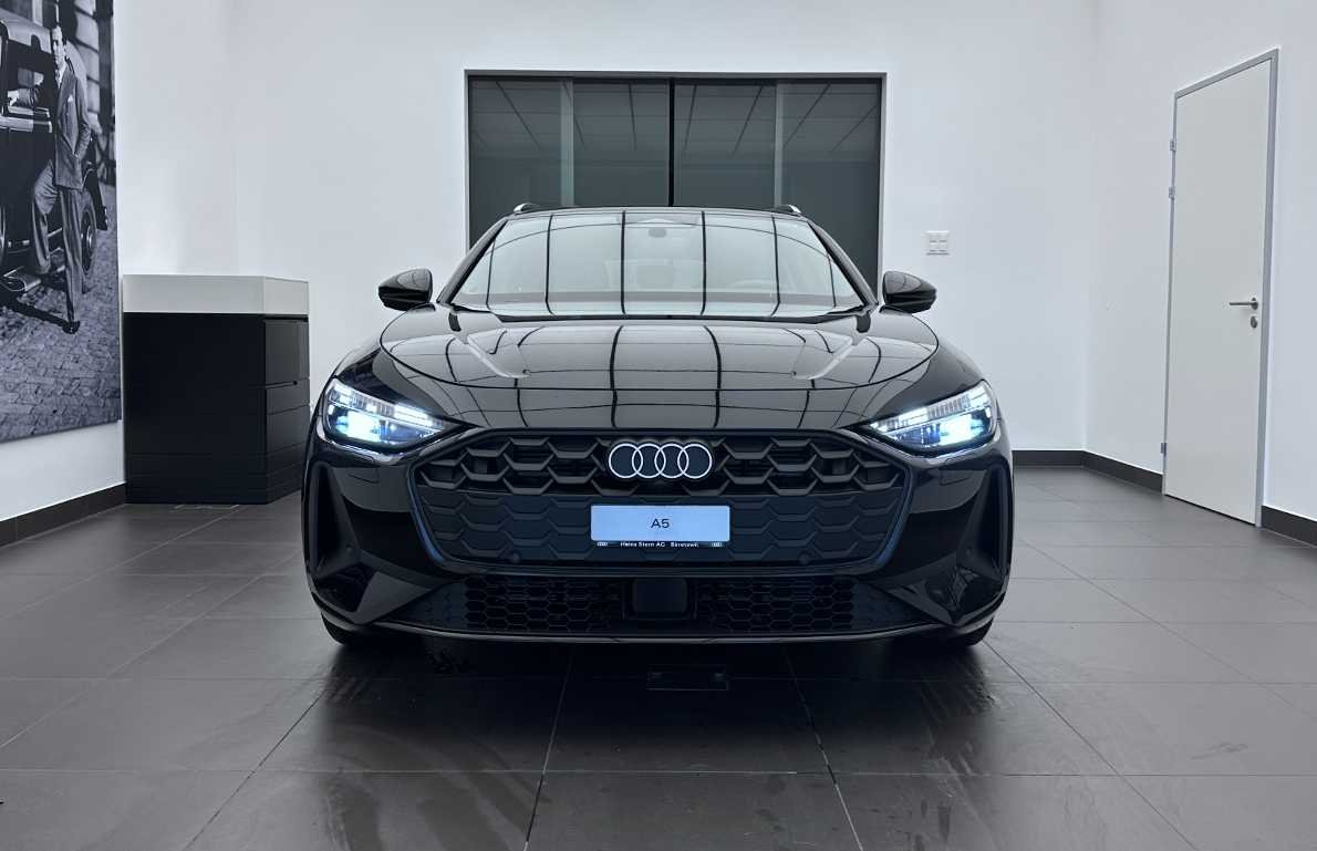 AUDI A5 Avant TDI quattro 150 kW Attraction S tronic-image-1