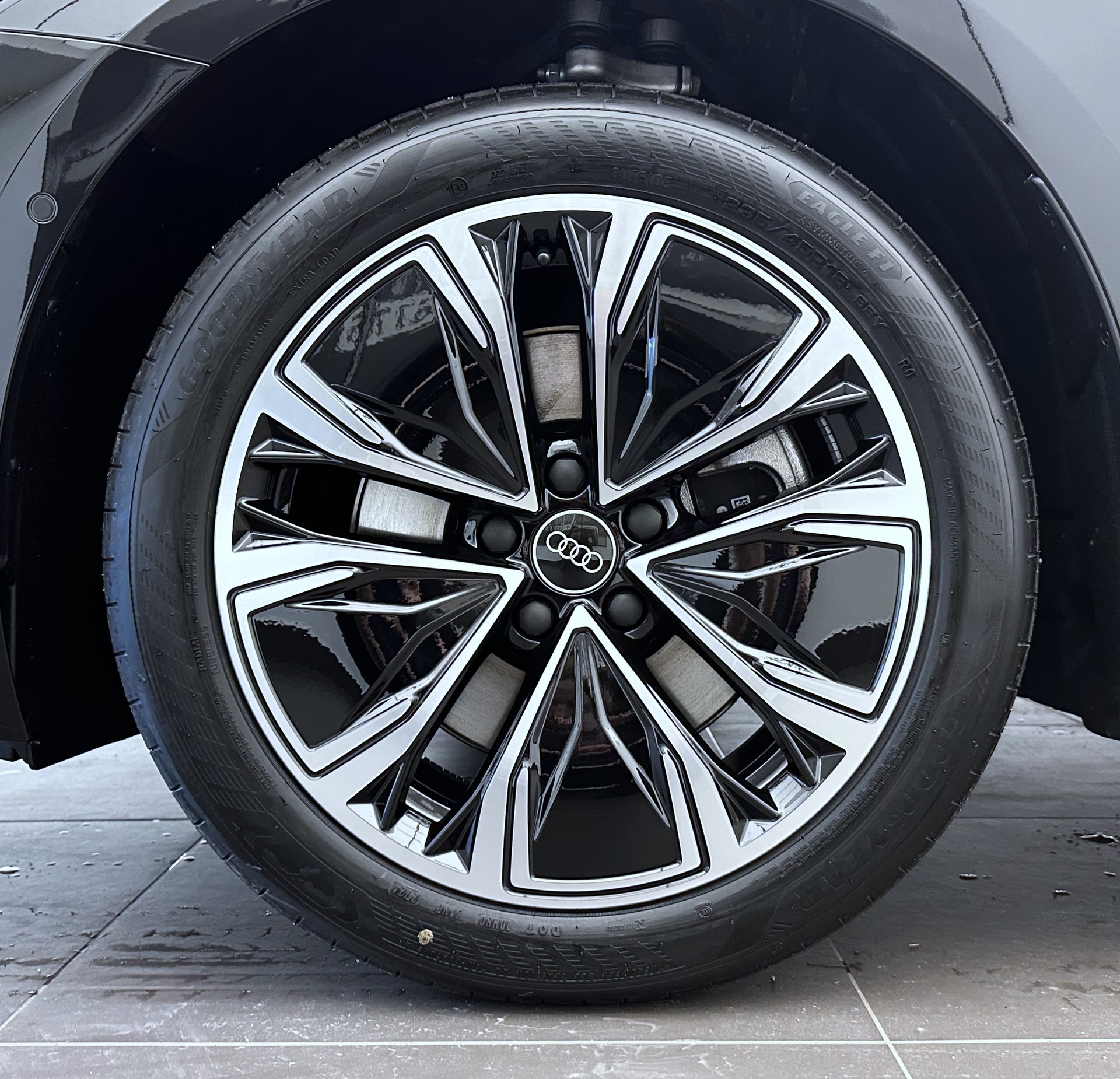 AUDI A5 Avant TDI quattro 150 kW Attraction S tronic-showroom-element-2