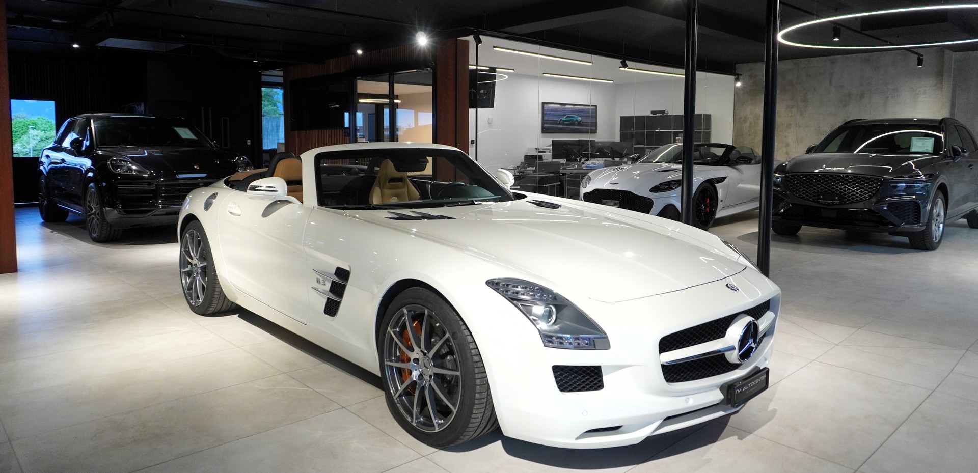 MERCEDES-BENZ SLS 63 AMG Speedshift-image-1