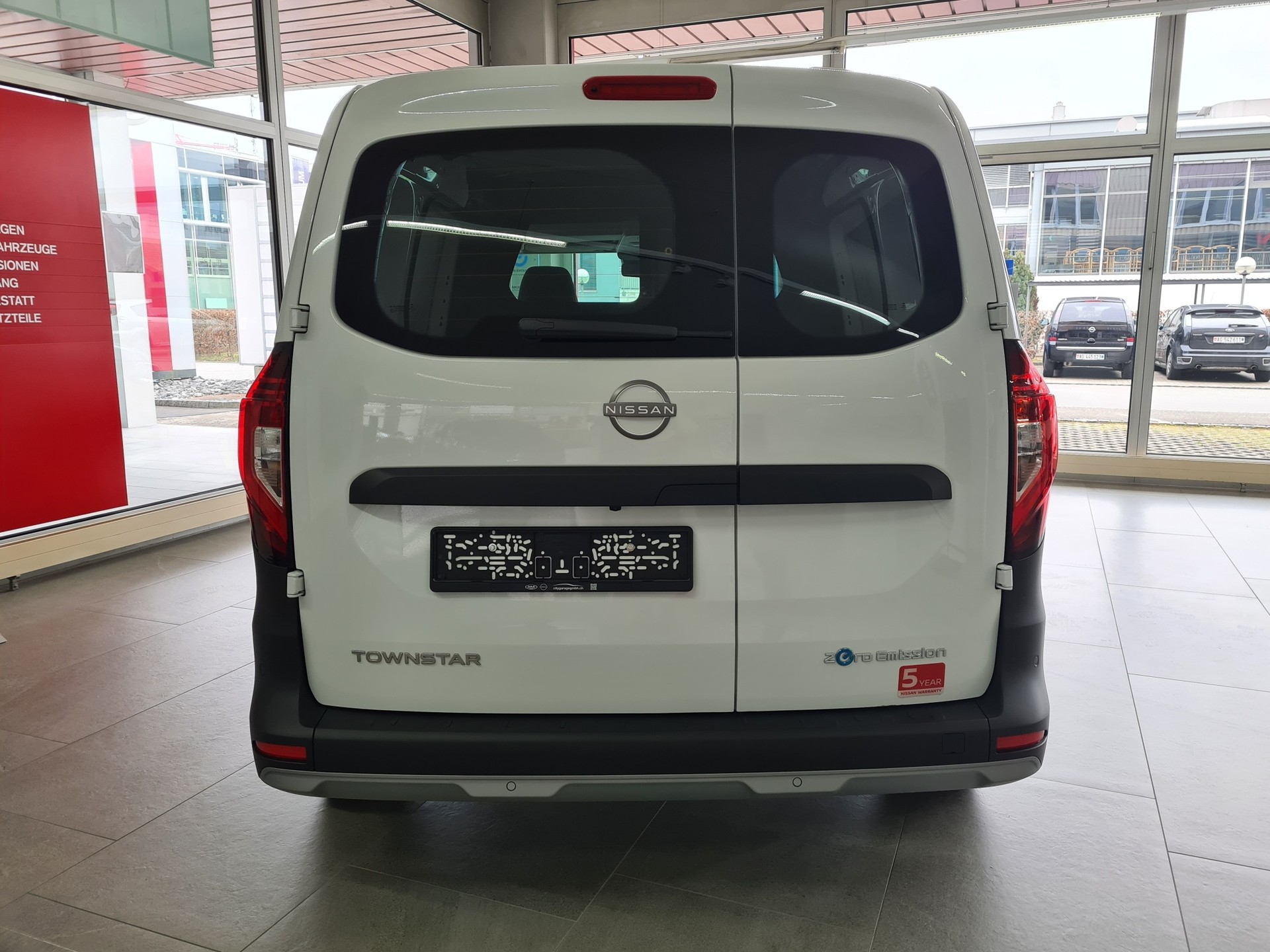 NISSAN Townstar EV45 kWh 22kW L1 Tekna-image-8