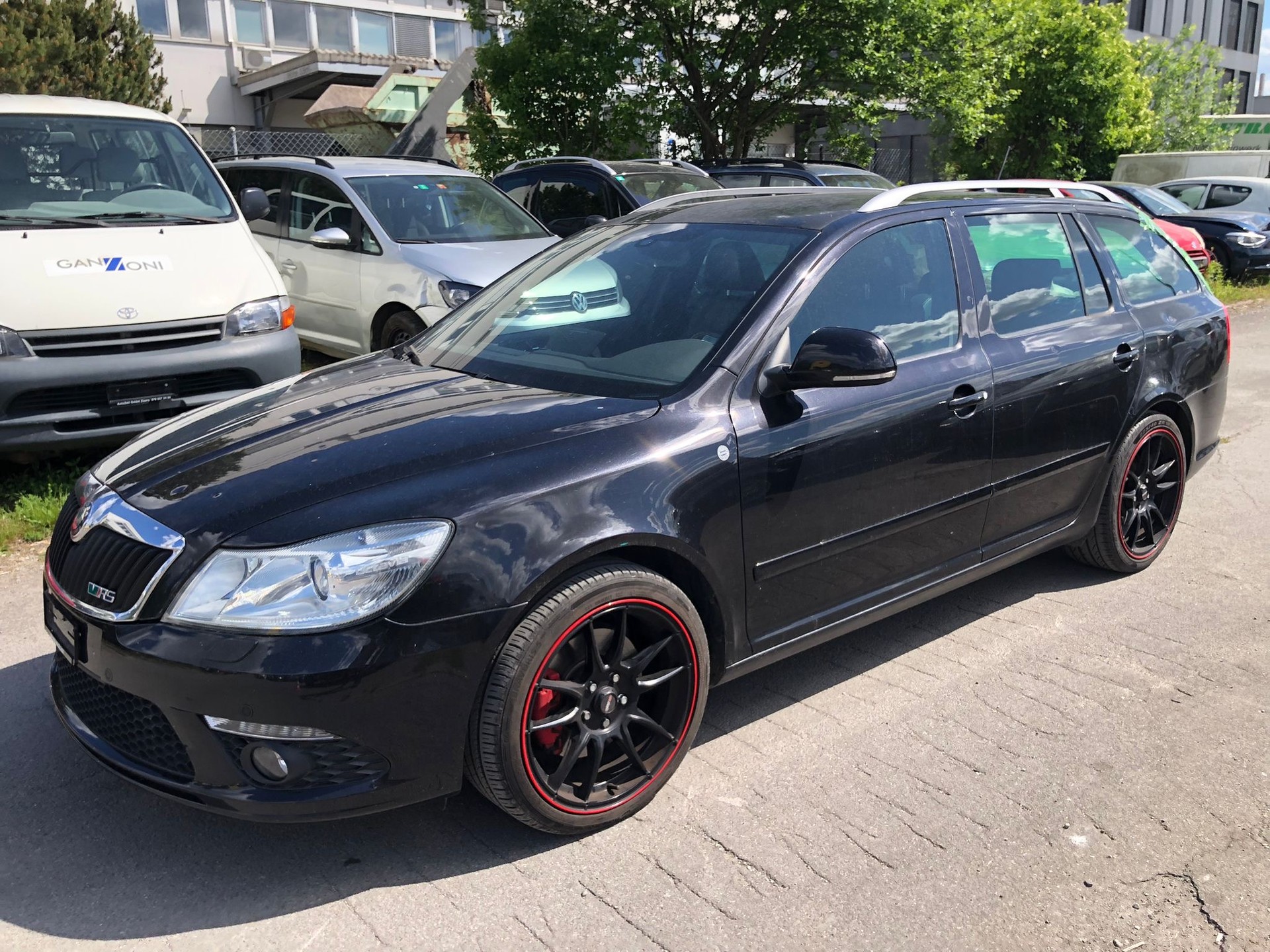 SKODA Octavia Combi 2.0 TSI RS DSG-image-3