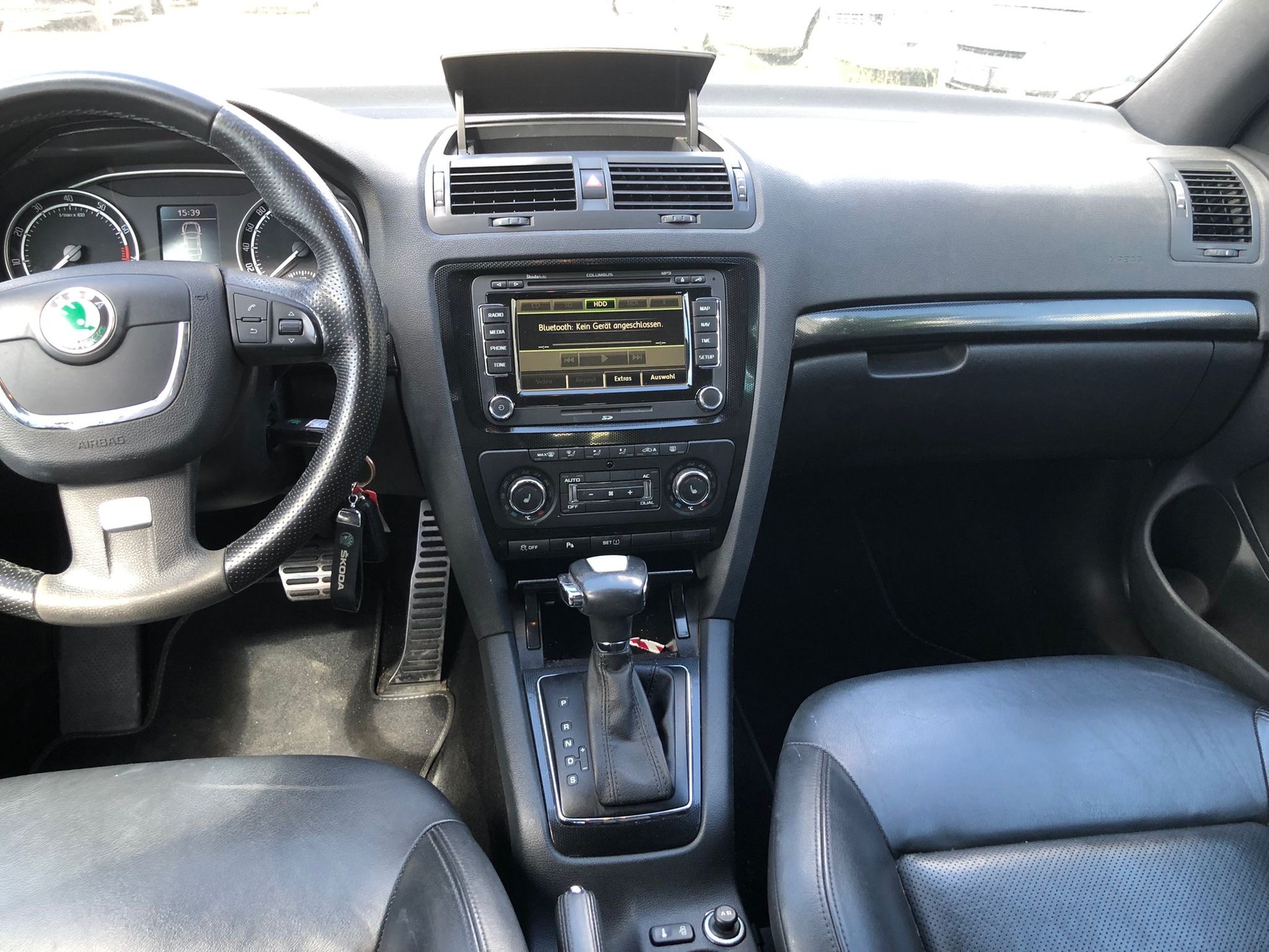 SKODA Octavia Combi 2.0 TSI RS DSG-image-6