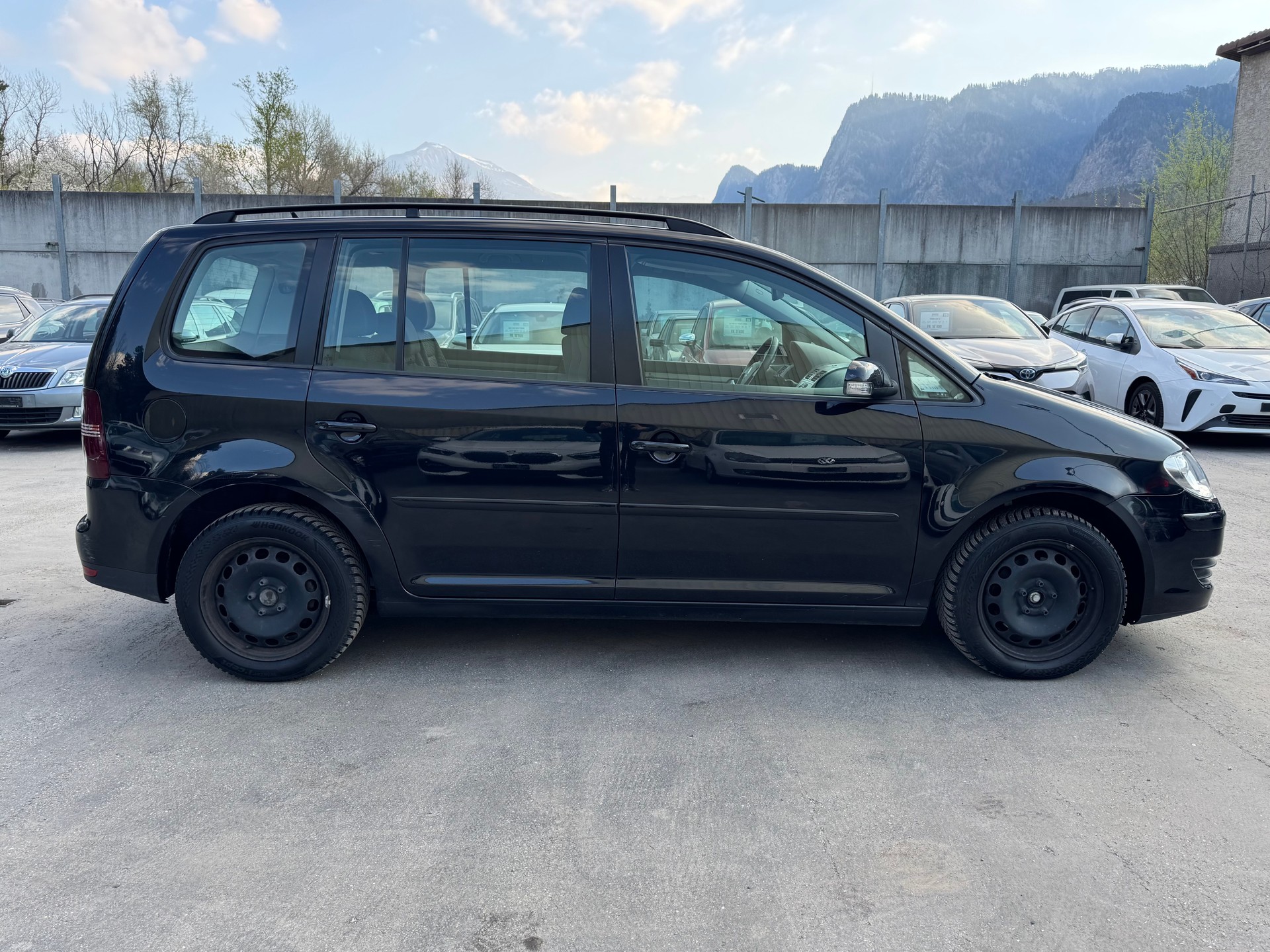 VW Touran 1.4 TSI Trendline-image-2