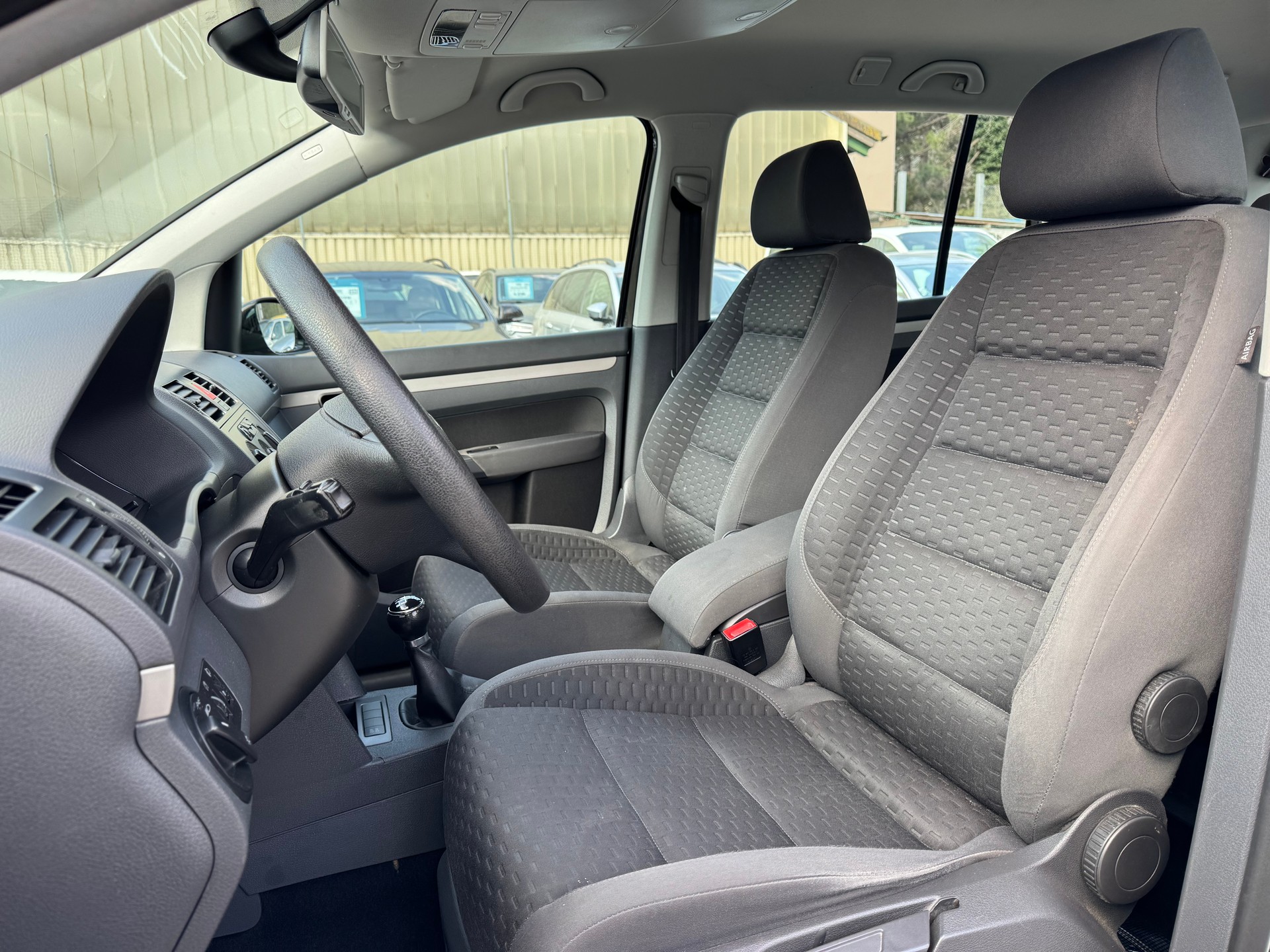 VW Touran 1.4 TSI Trendline-image-7