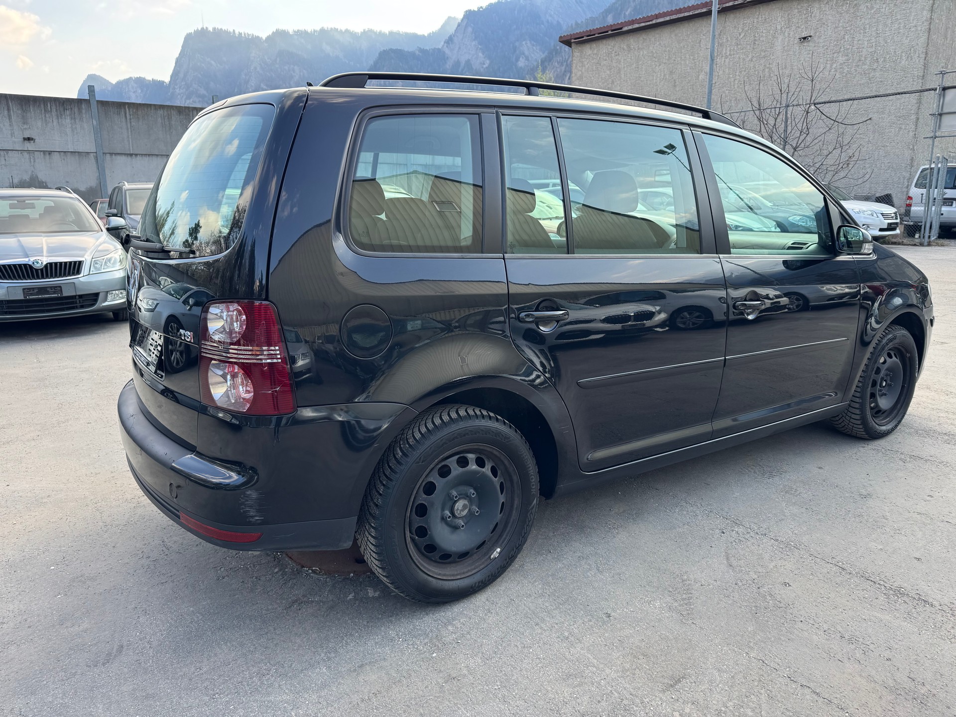 VW Touran 1.4 TSI Trendline-image-3