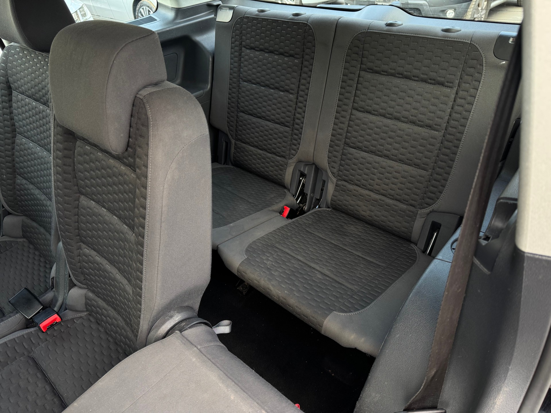 VW Touran 1.4 TSI Trendline-image-10