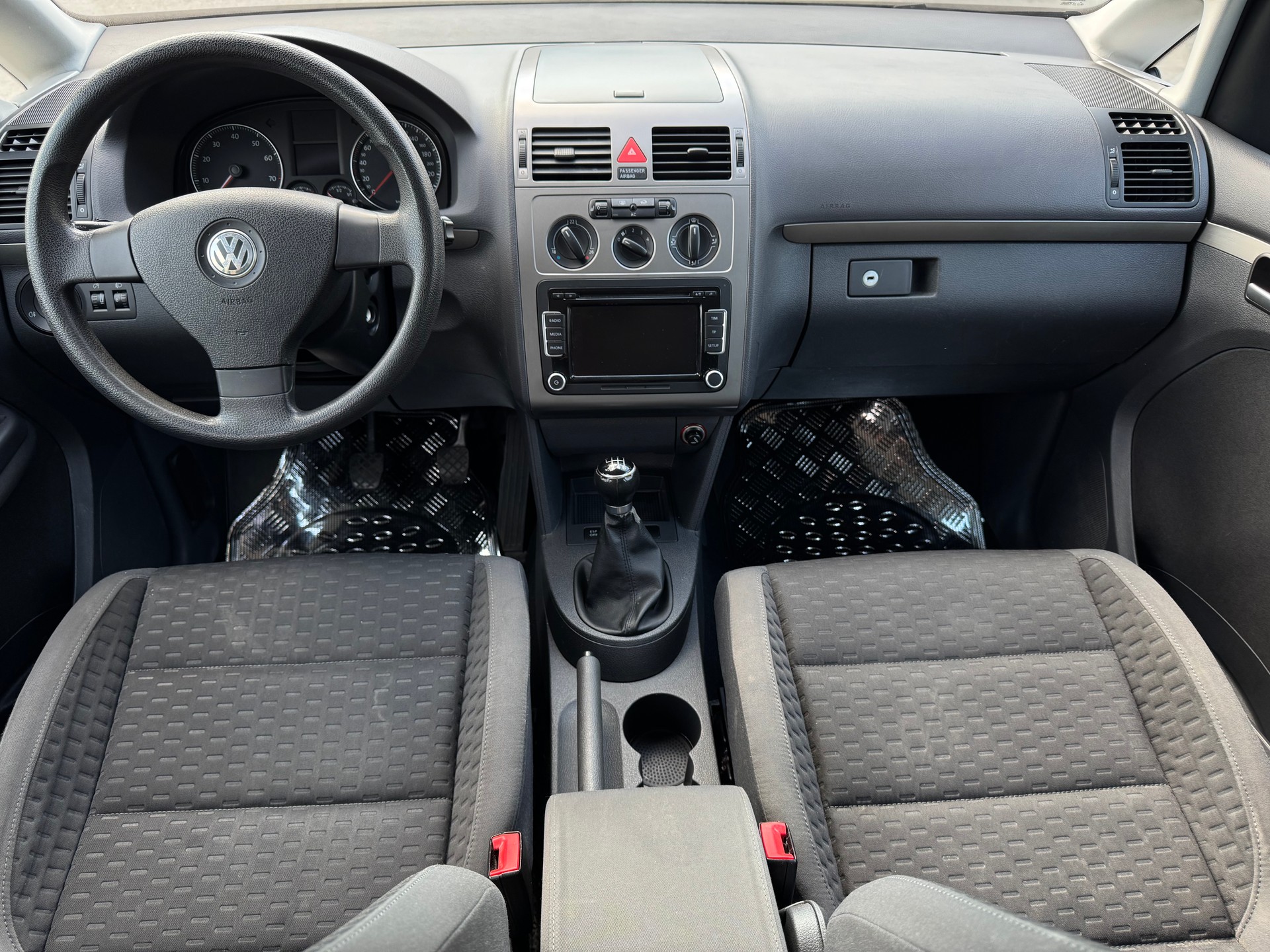 VW Touran 1.4 TSI Trendline-image-11