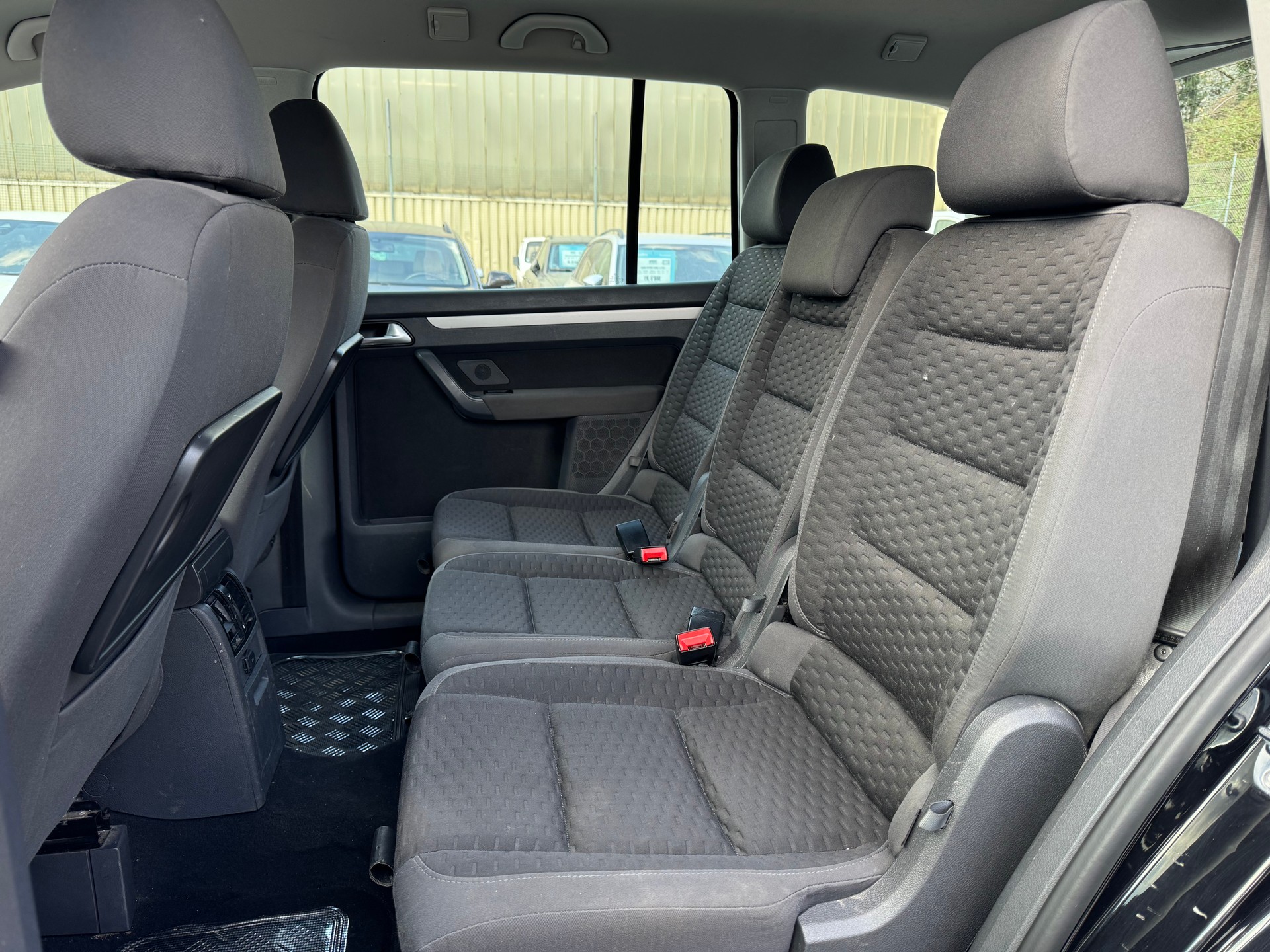VW Touran 1.4 TSI Trendline-image-9