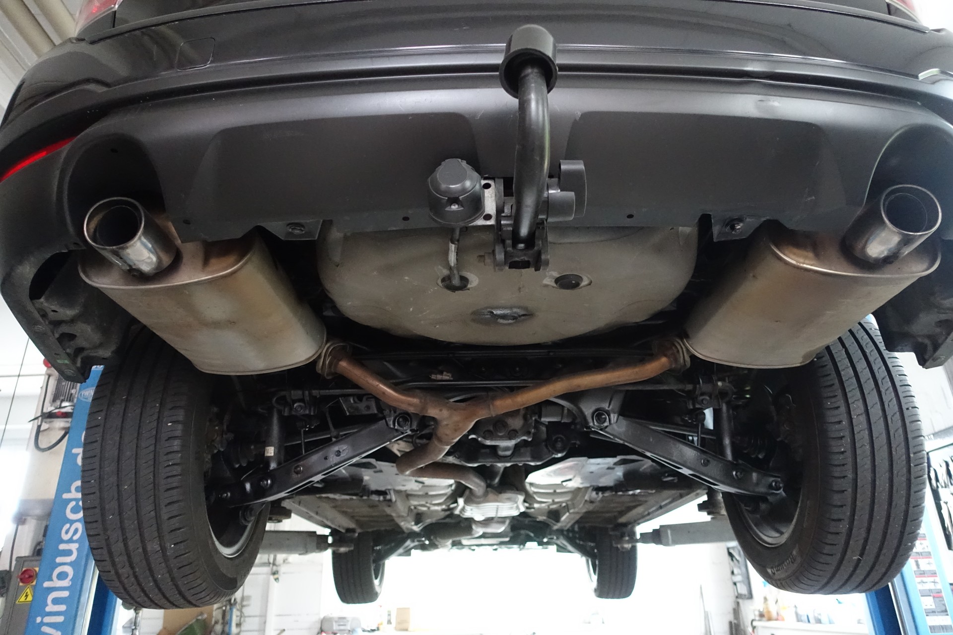 SUBARU Forester 2.0i Advantage Lineartronic-showroom-element-3