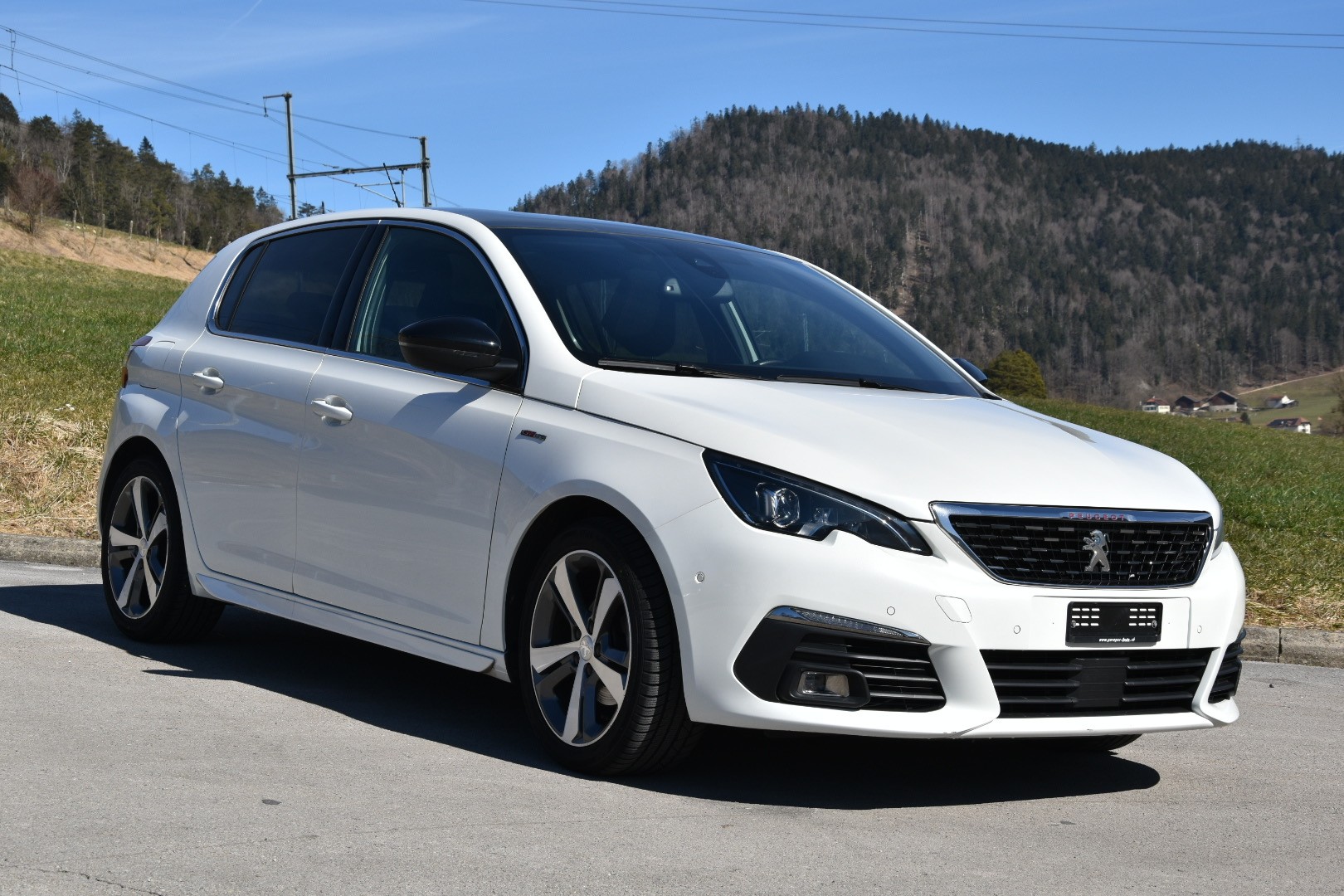 PEUGEOT 308 1.2 Pure Tech GT Line-image-0