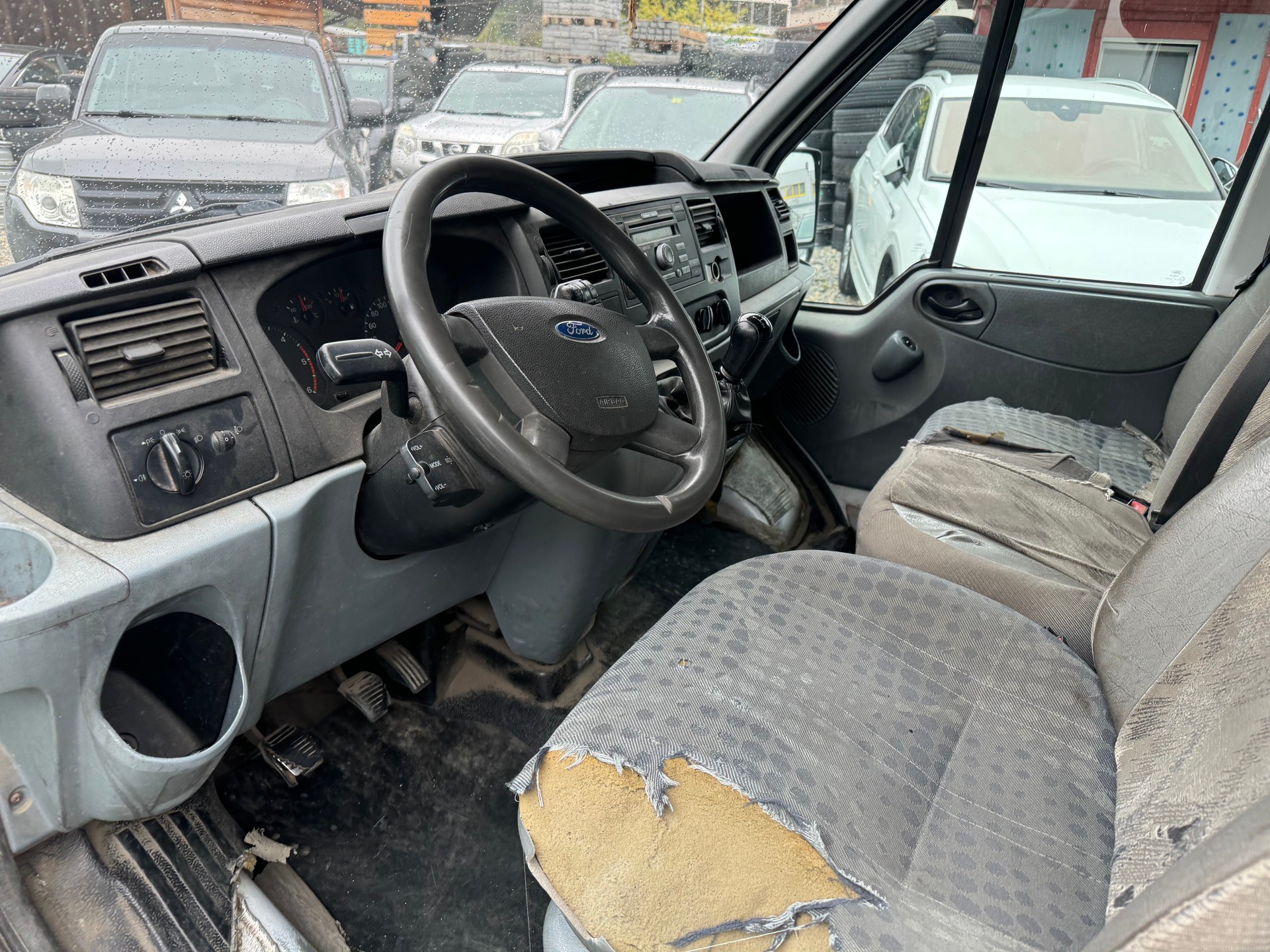 FORD Transit 2.2 TDCi 300 M Trend-image-8