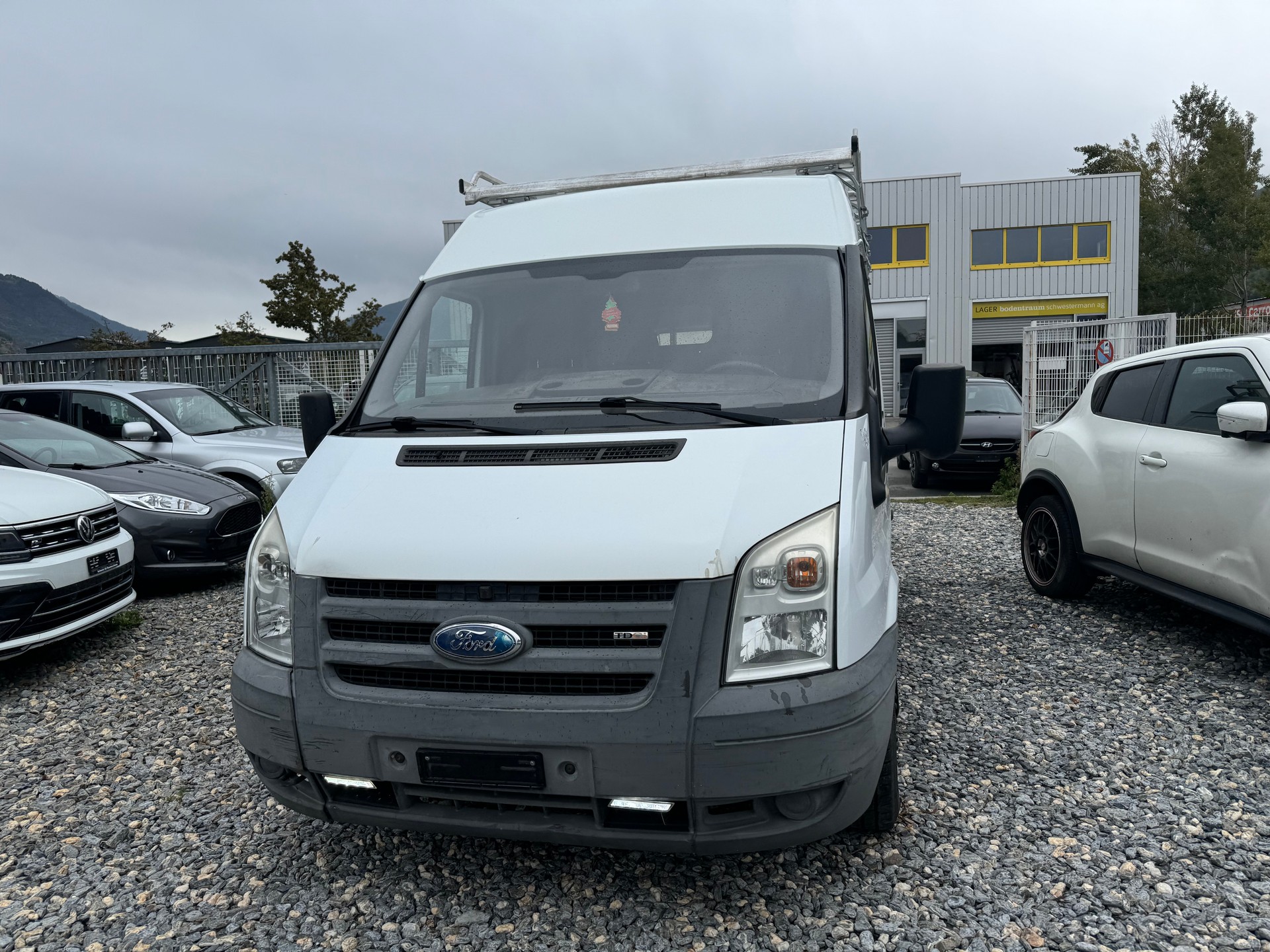 FORD Transit 2.2 TDCi 300 M Trend-image-1