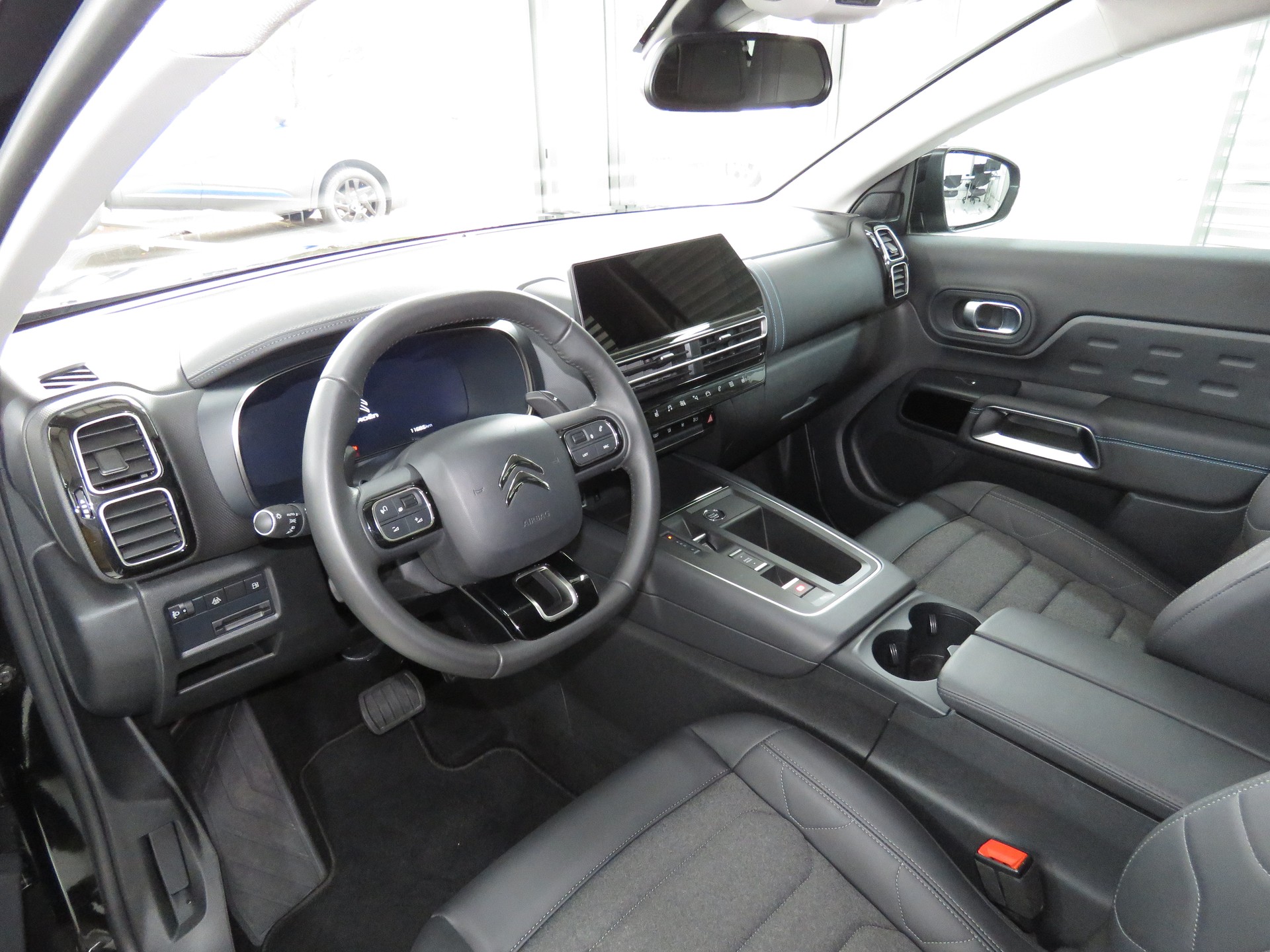 CITROEN C5 Aircross 1.6 PHEV Swiss Edition (Automat)-image-6