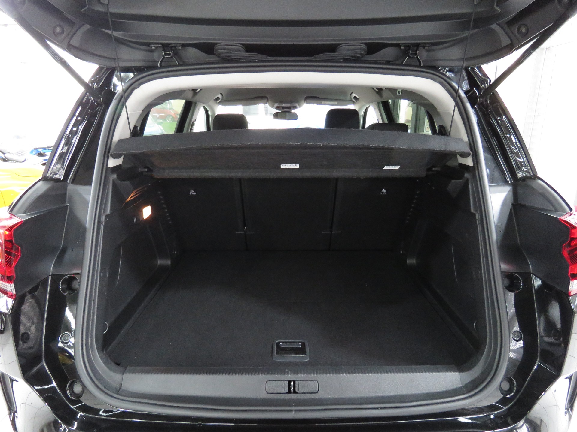 CITROEN C5 Aircross 1.6 PHEV Swiss Edition (Automat)-image-9